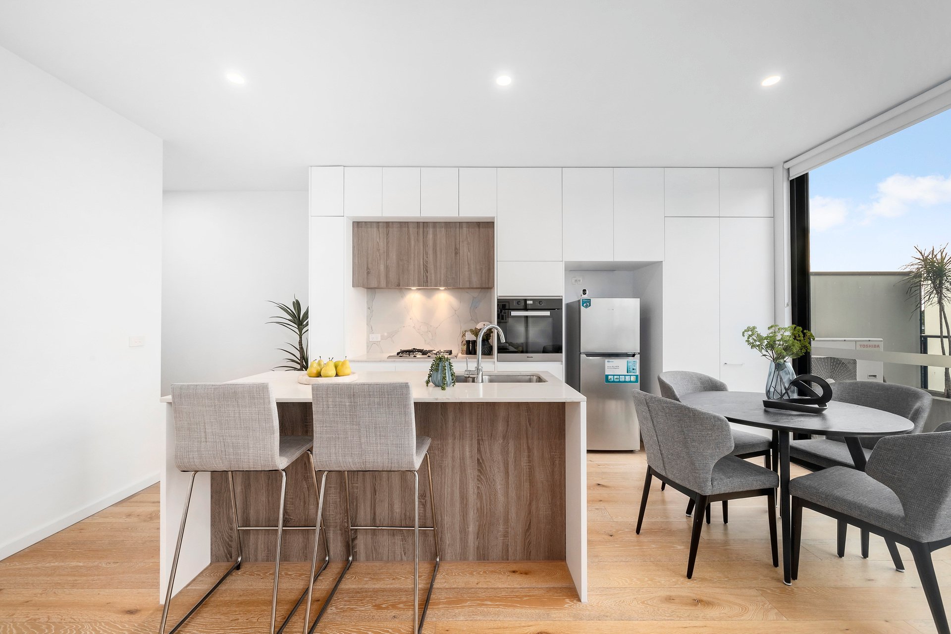 Property Gallery - Main Image