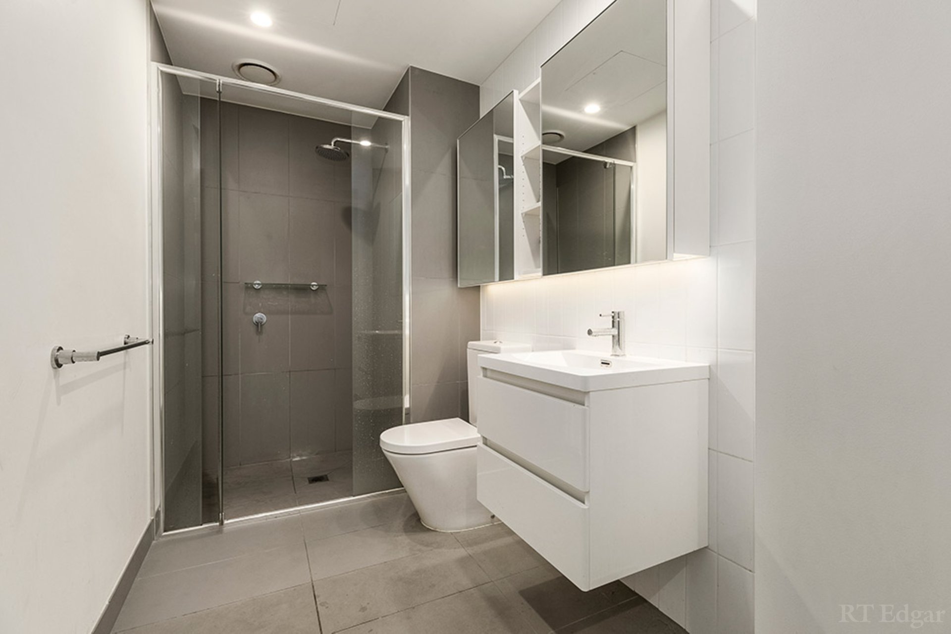 Property Gallery Thumbnail 5