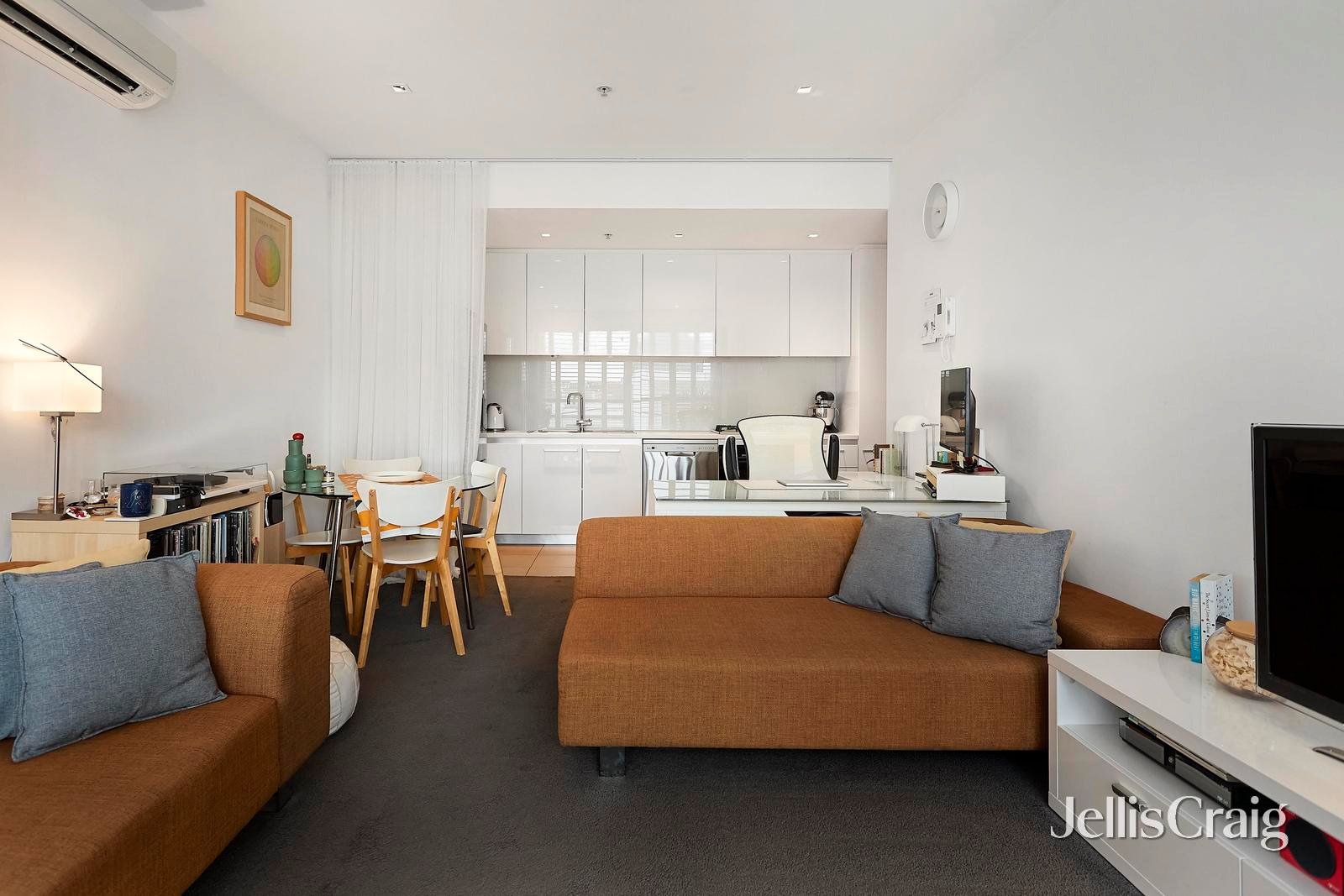 203/8 Balmain Street, Richmond image 3