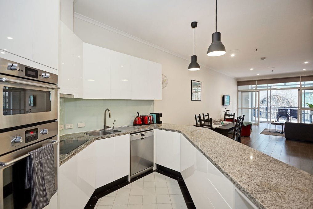 20/394-396 La Trobe Street, Melbourne image 3