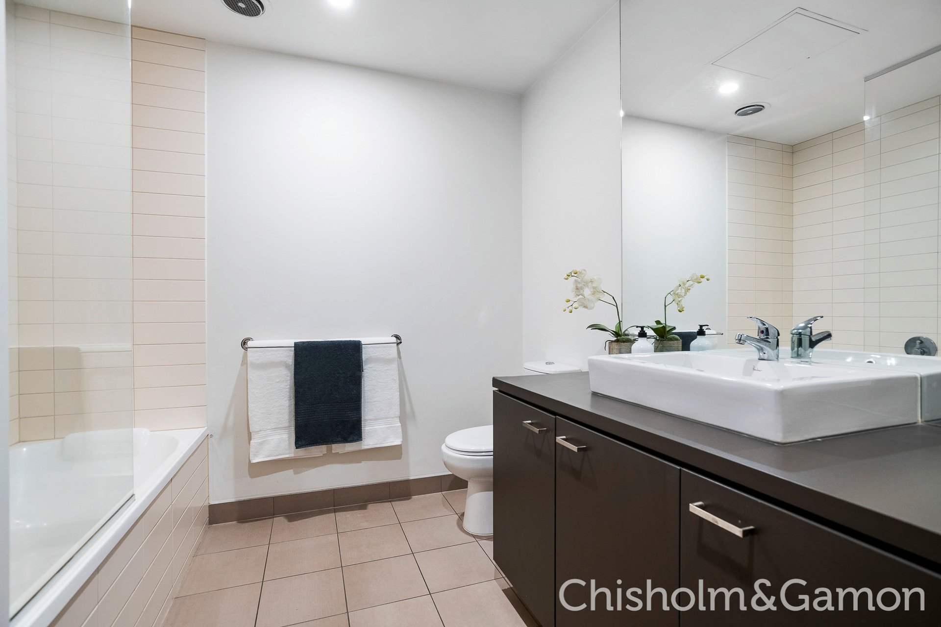 203/95 Ormond Road, Elwood image 7