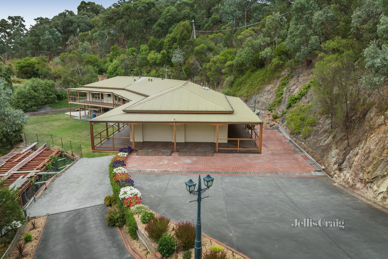 204 Research-Warrandyte Road, North Warrandyte image 2