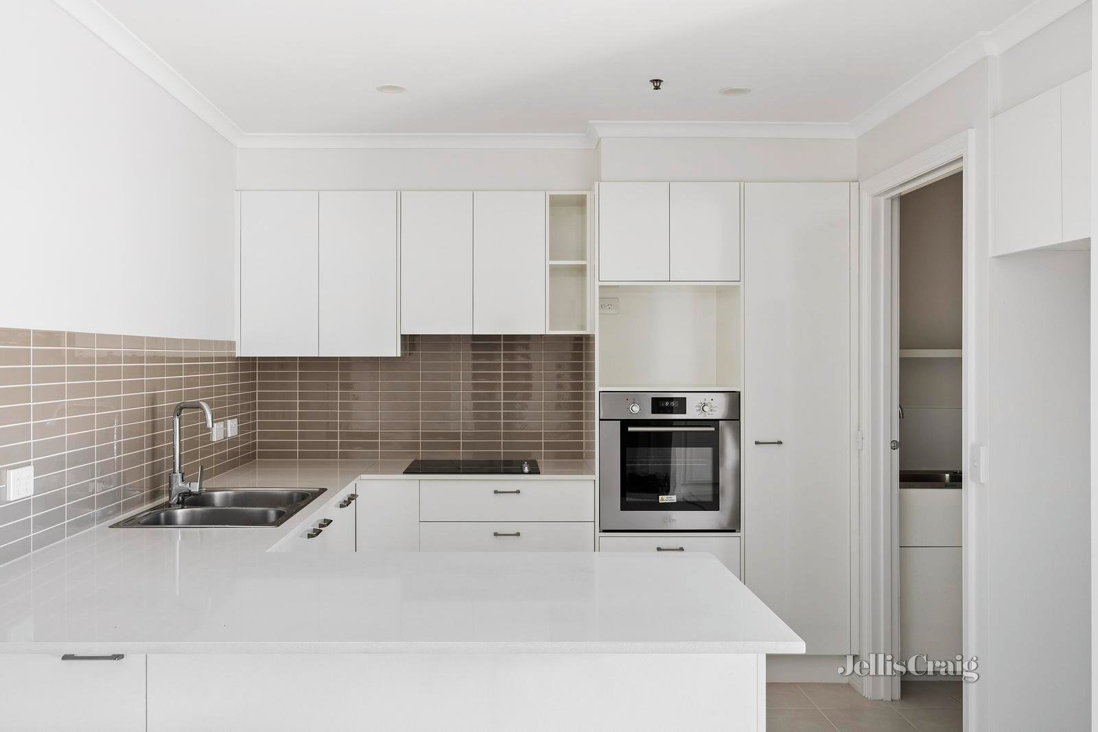 204/1-49 Paas Place, Williamstown image 5