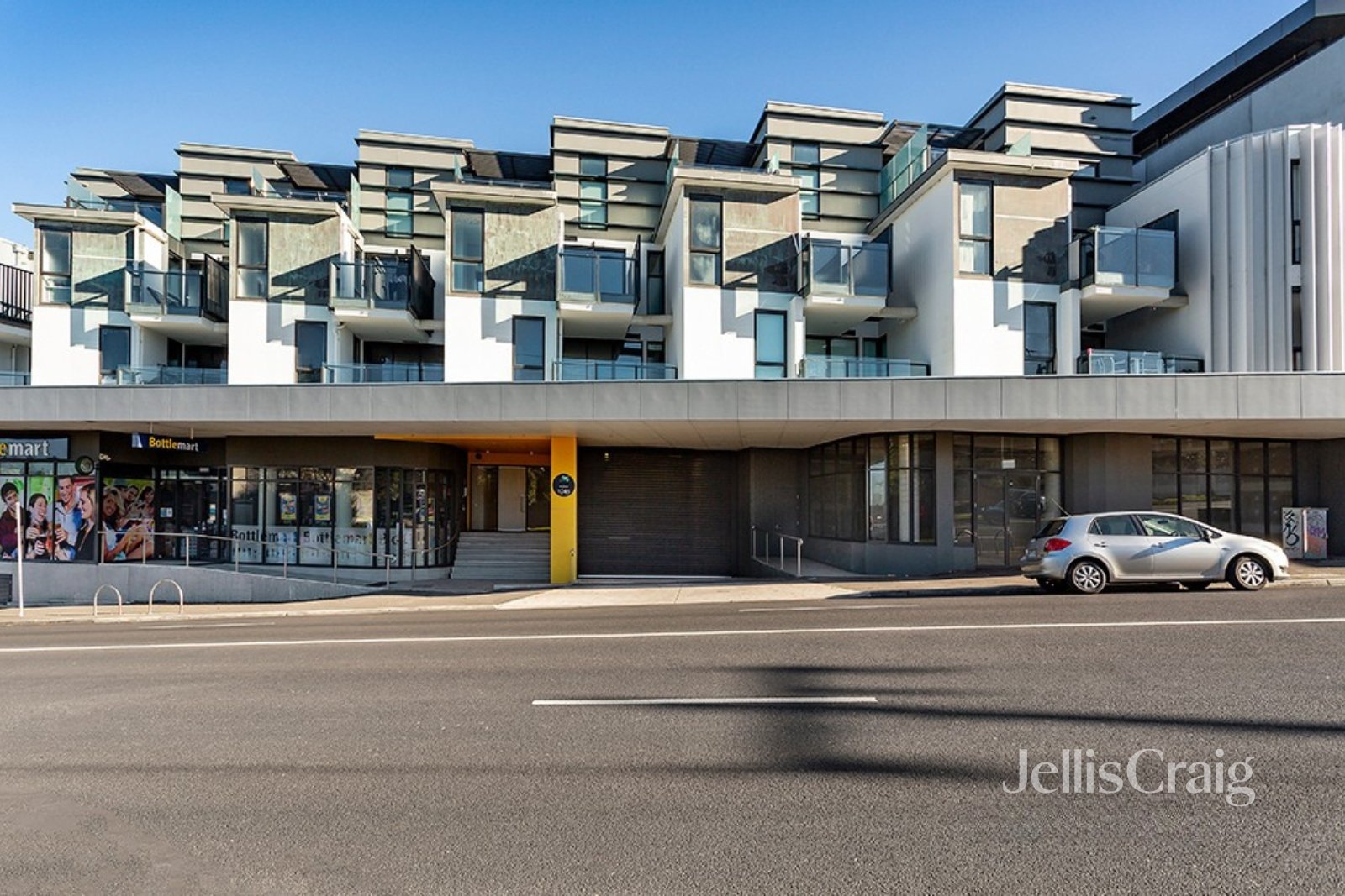 204/1045 Heidelberg Road, Ivanhoe image 1
