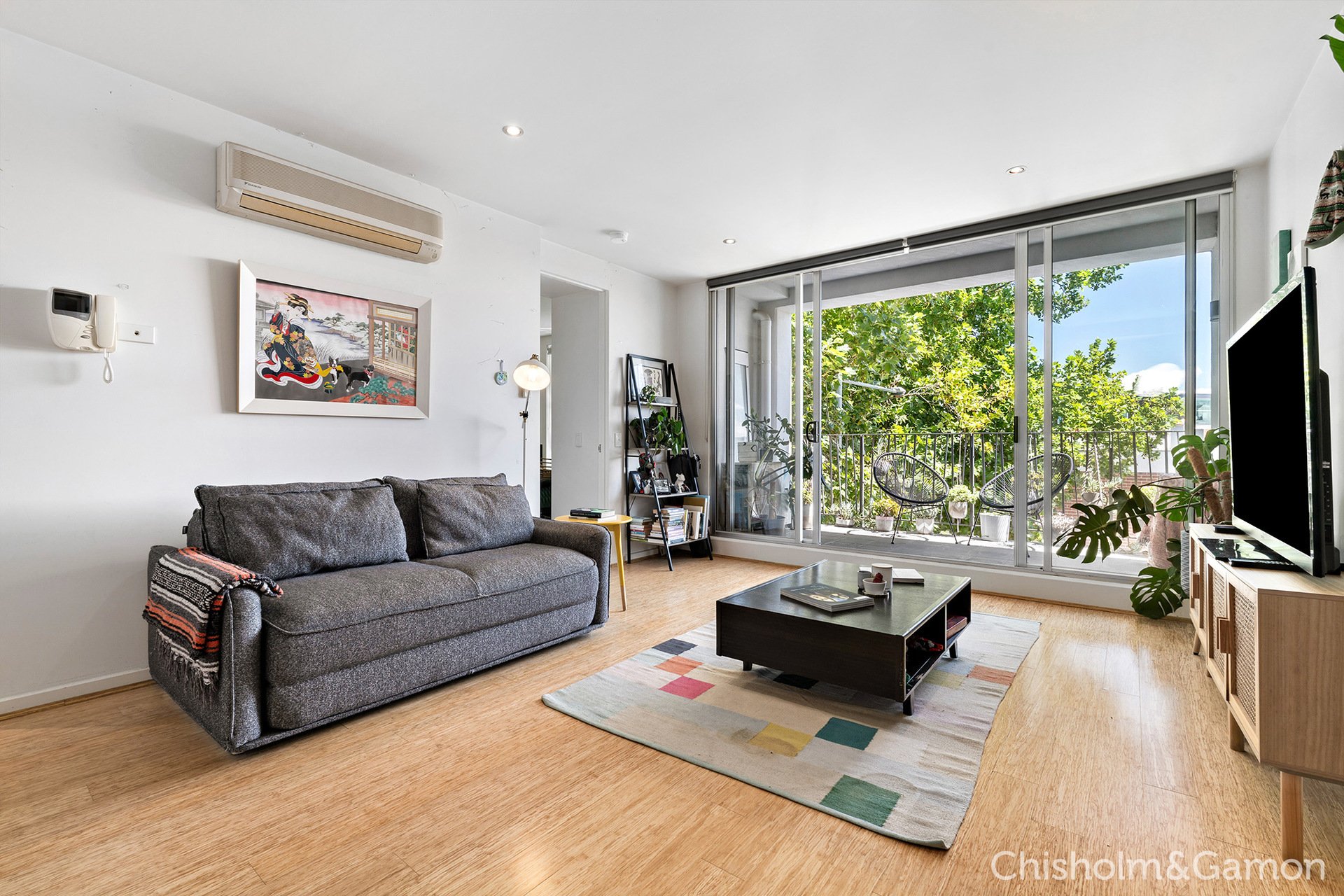 204/122 Ormond Road, Elwood image 1