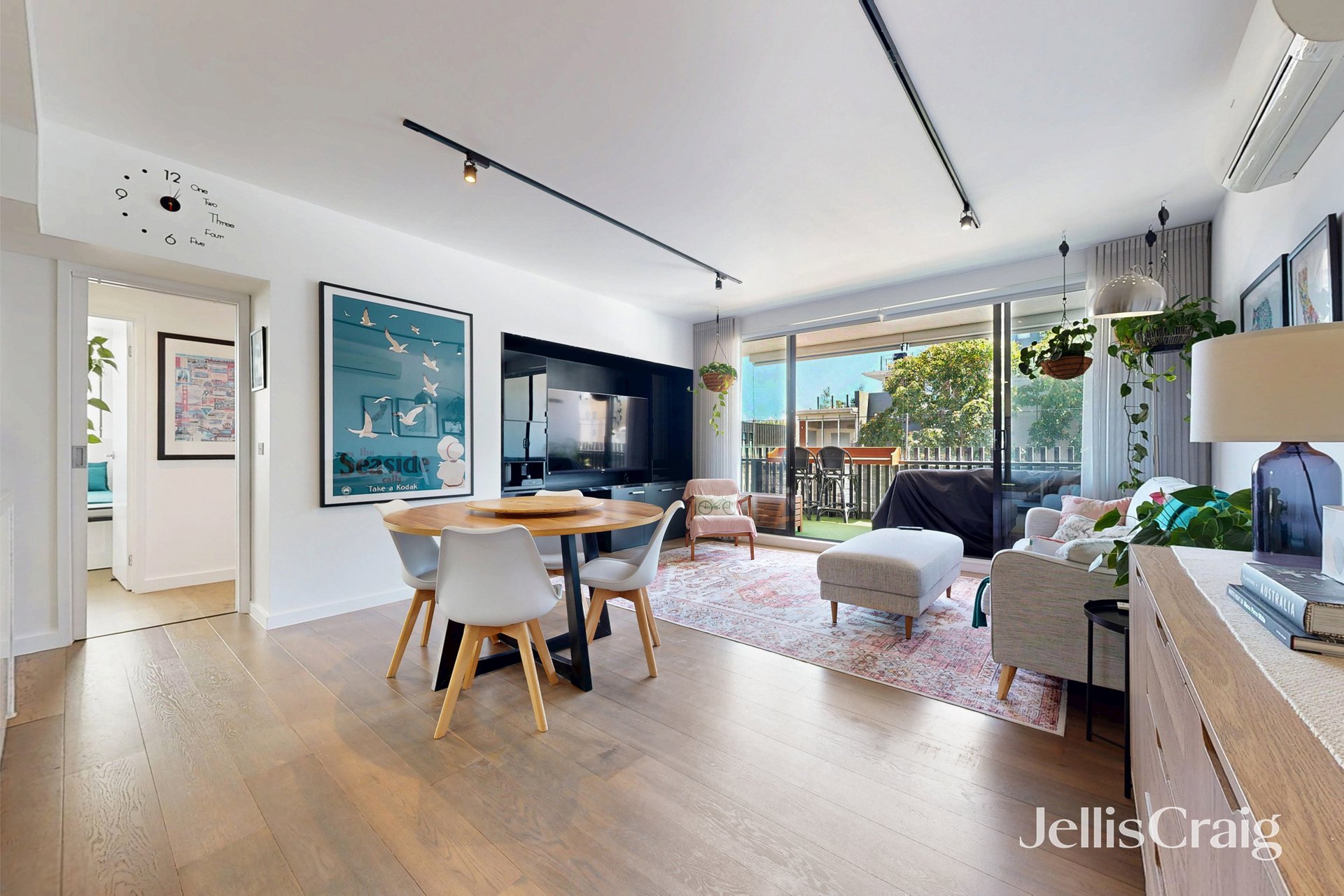 204/138 Ormond Road, Elwood image 4