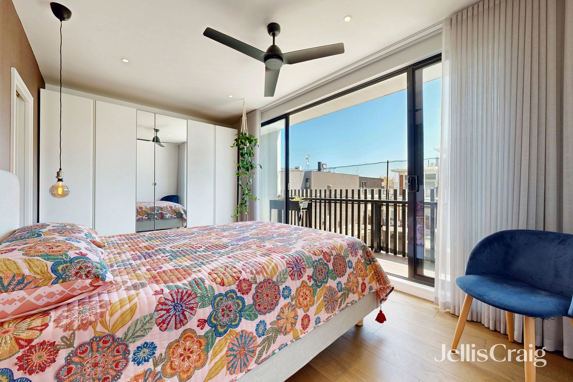 204/138 Ormond Road, Elwood image 7