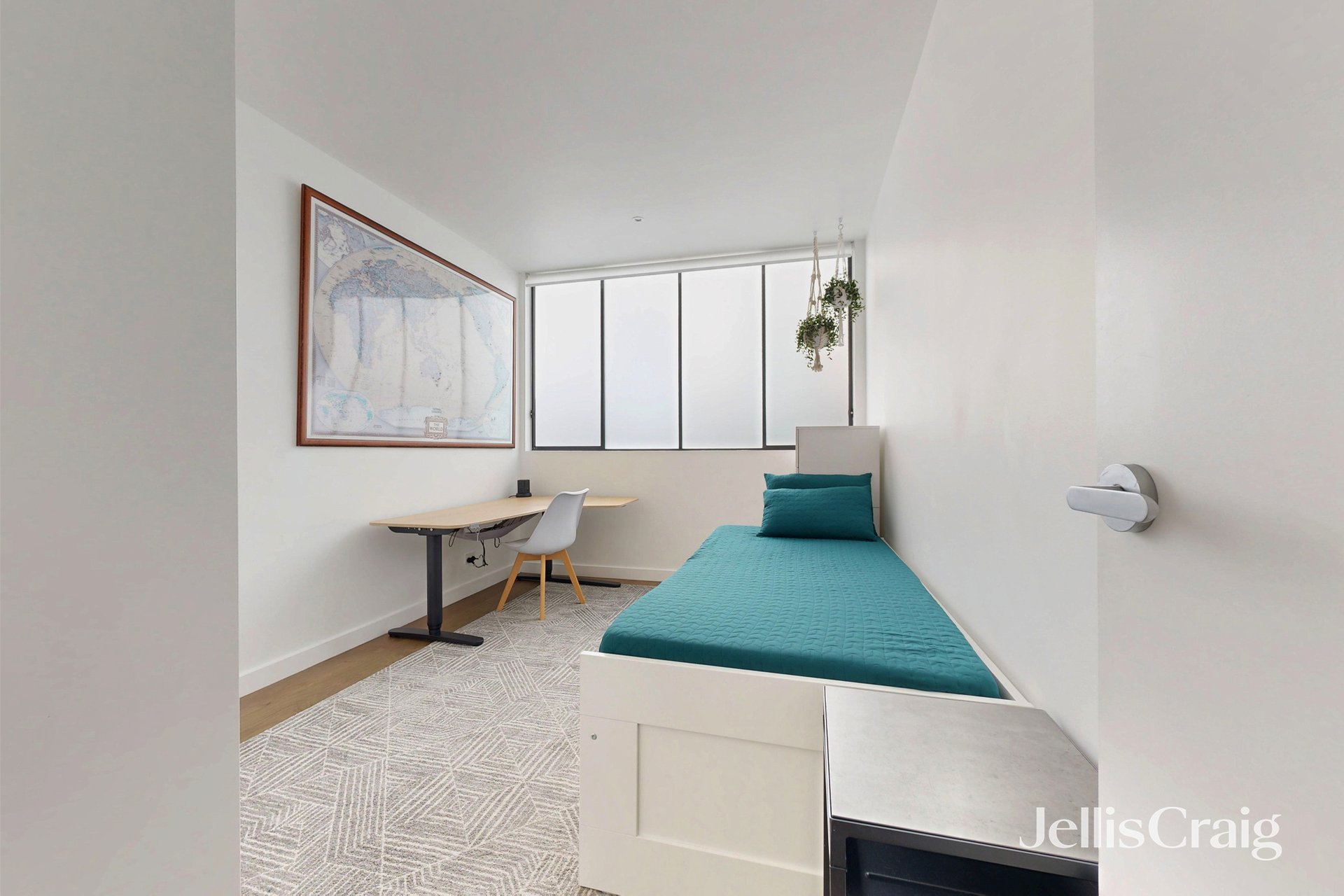 204/138 Ormond Road, Elwood image 12