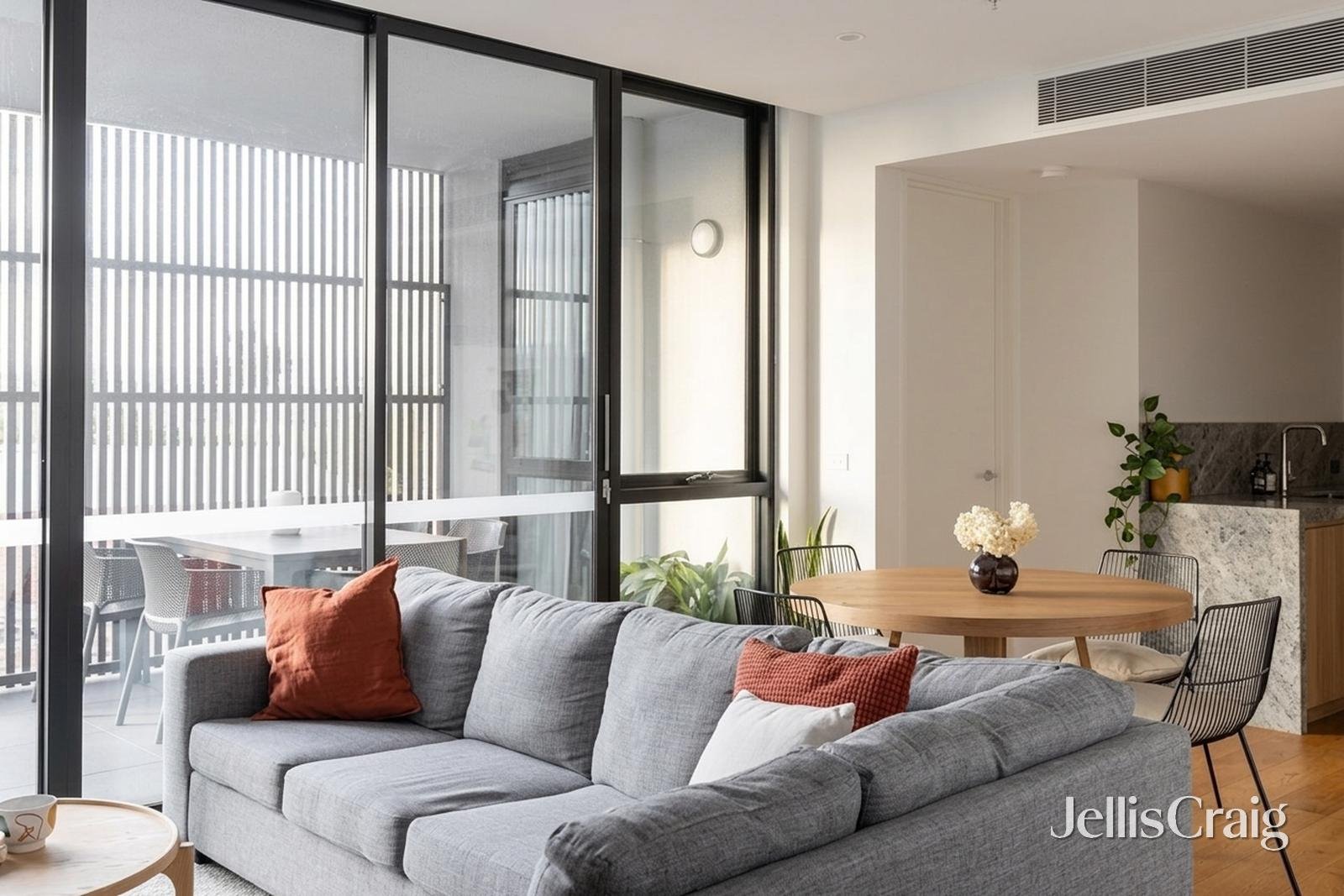 204/146 Pascoe Vale Road, Moonee&nbsp;Ponds image 2