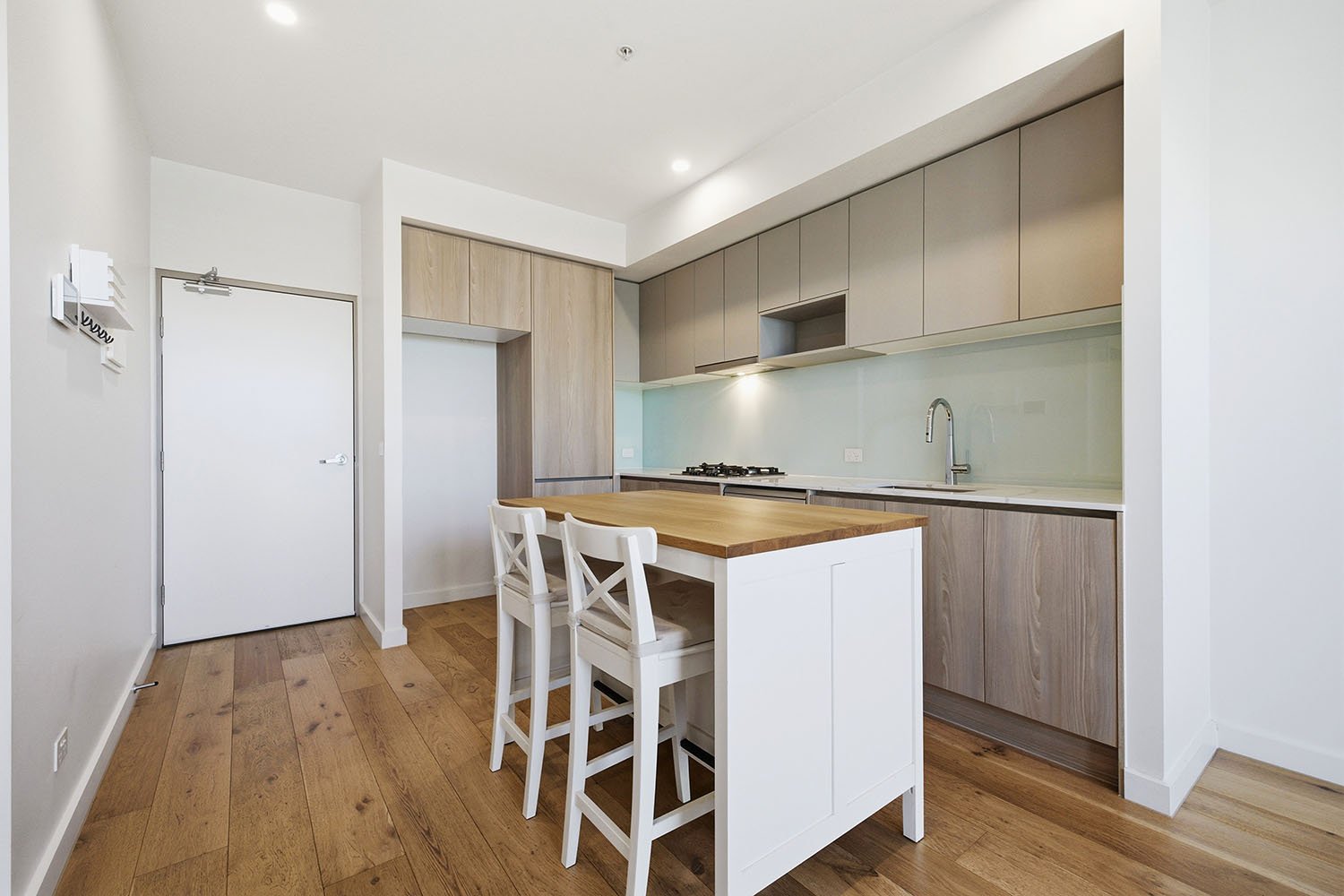 204/15 Major Street, Highett image 3