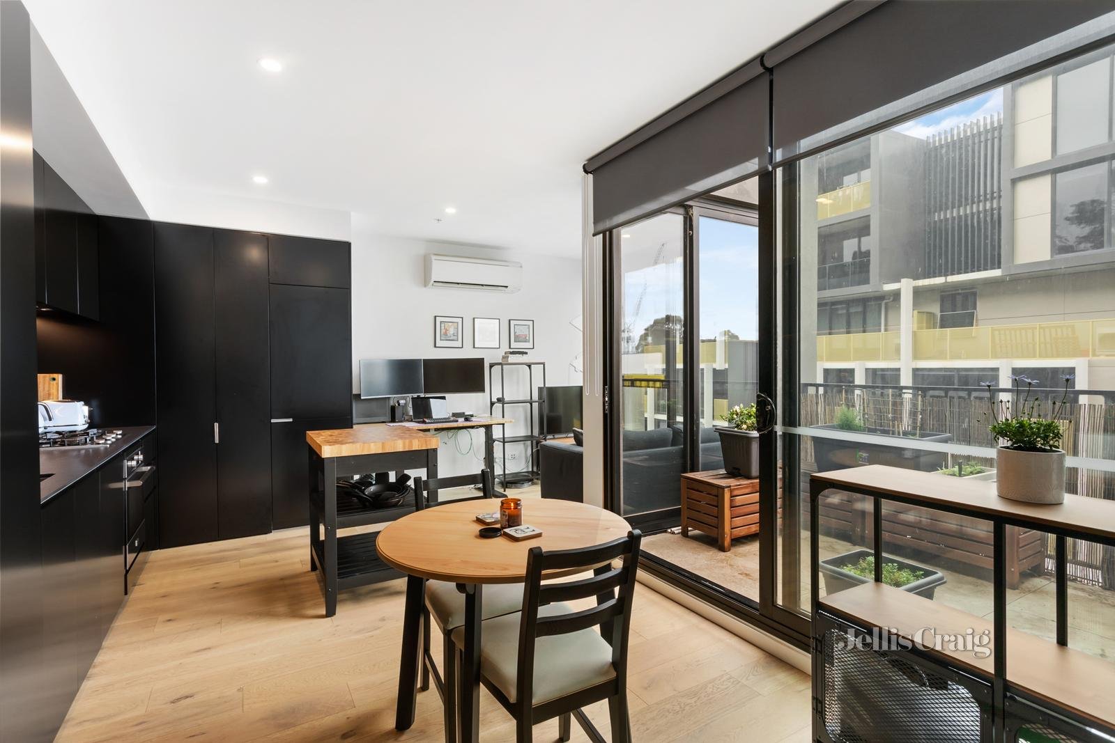 204/17 Lynch Street, Hawthorn image 1