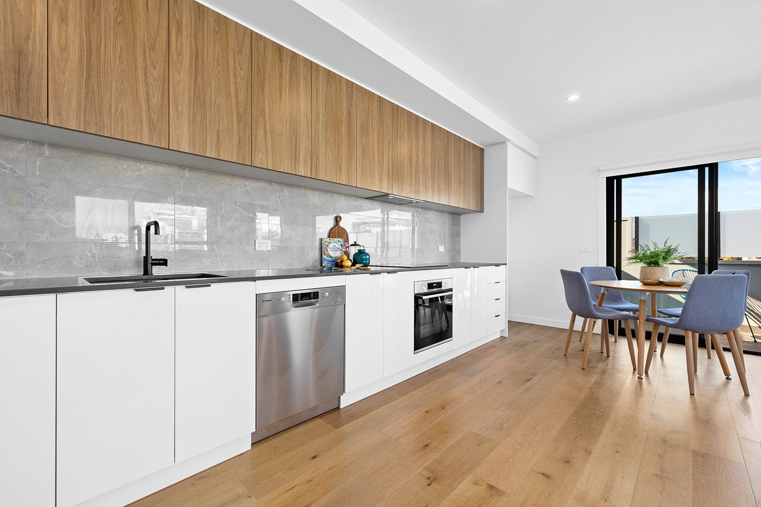 204/2 Malane Street, Bentleigh East image 3