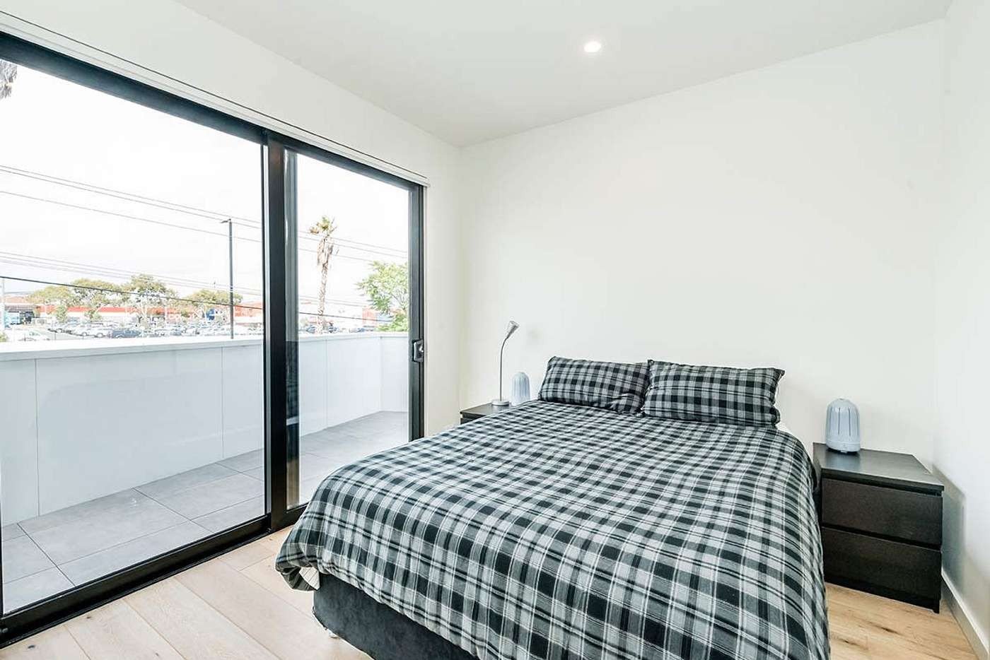 204/21-25 Nicholson Street, Bentleigh image 4