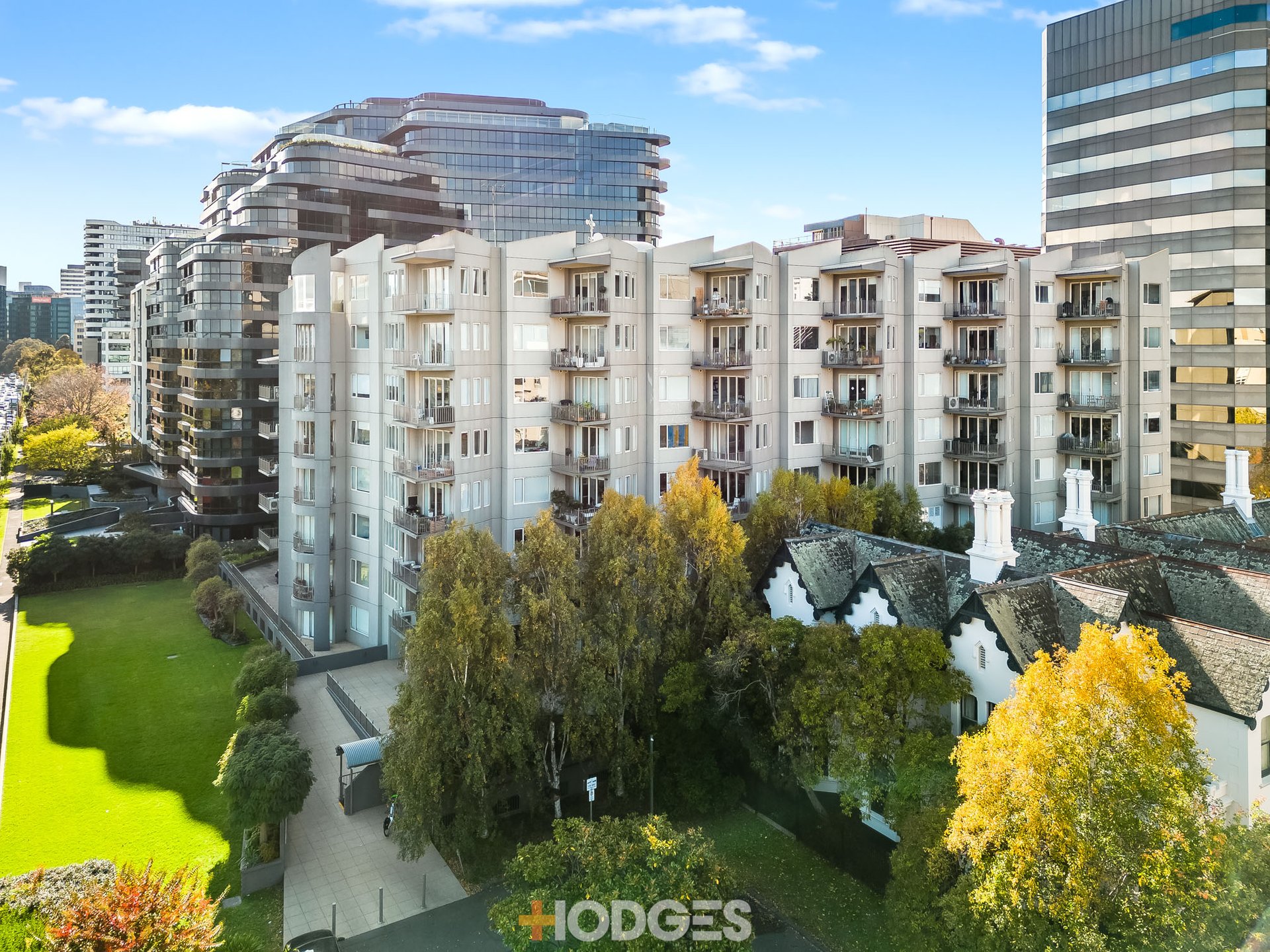 204 / 23 Queens Road Melbourne