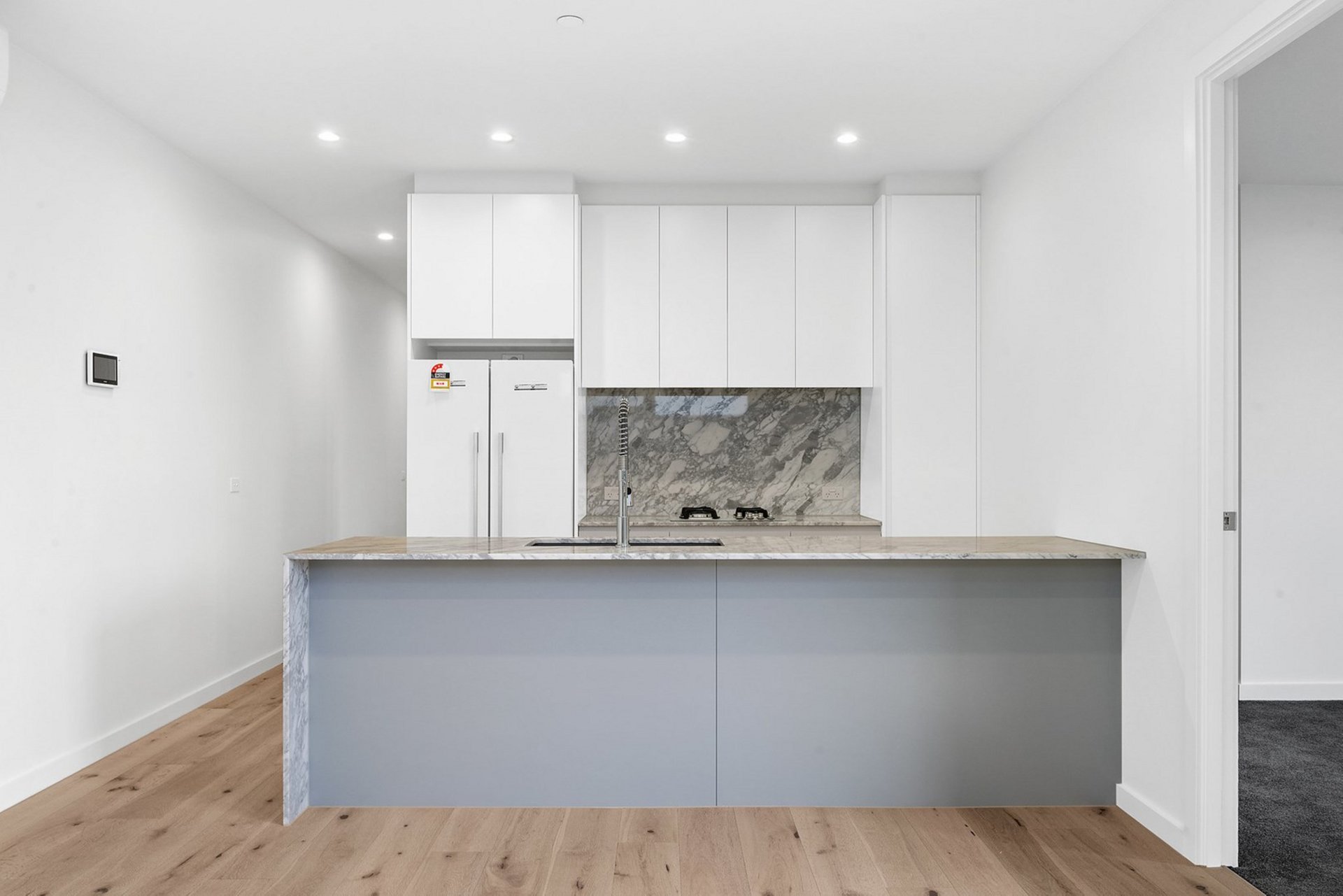 Property Gallery Thumbnail 3