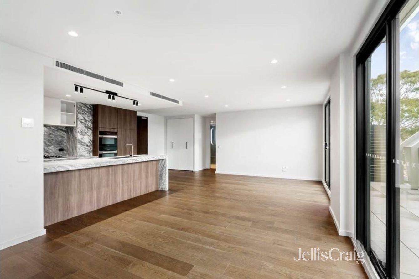 204/27 Aitken Street, Williamstown image 6