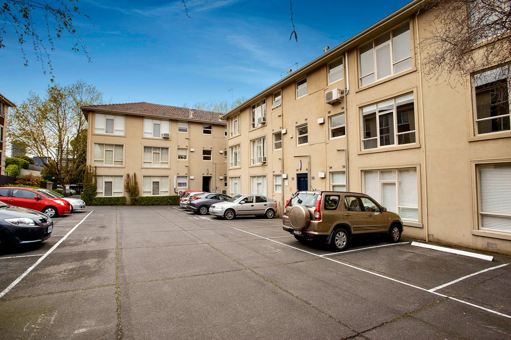 Property Gallery Thumbnail 6