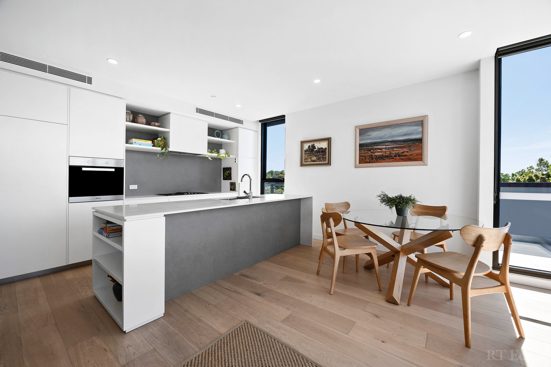 Property Gallery Thumbnail 2