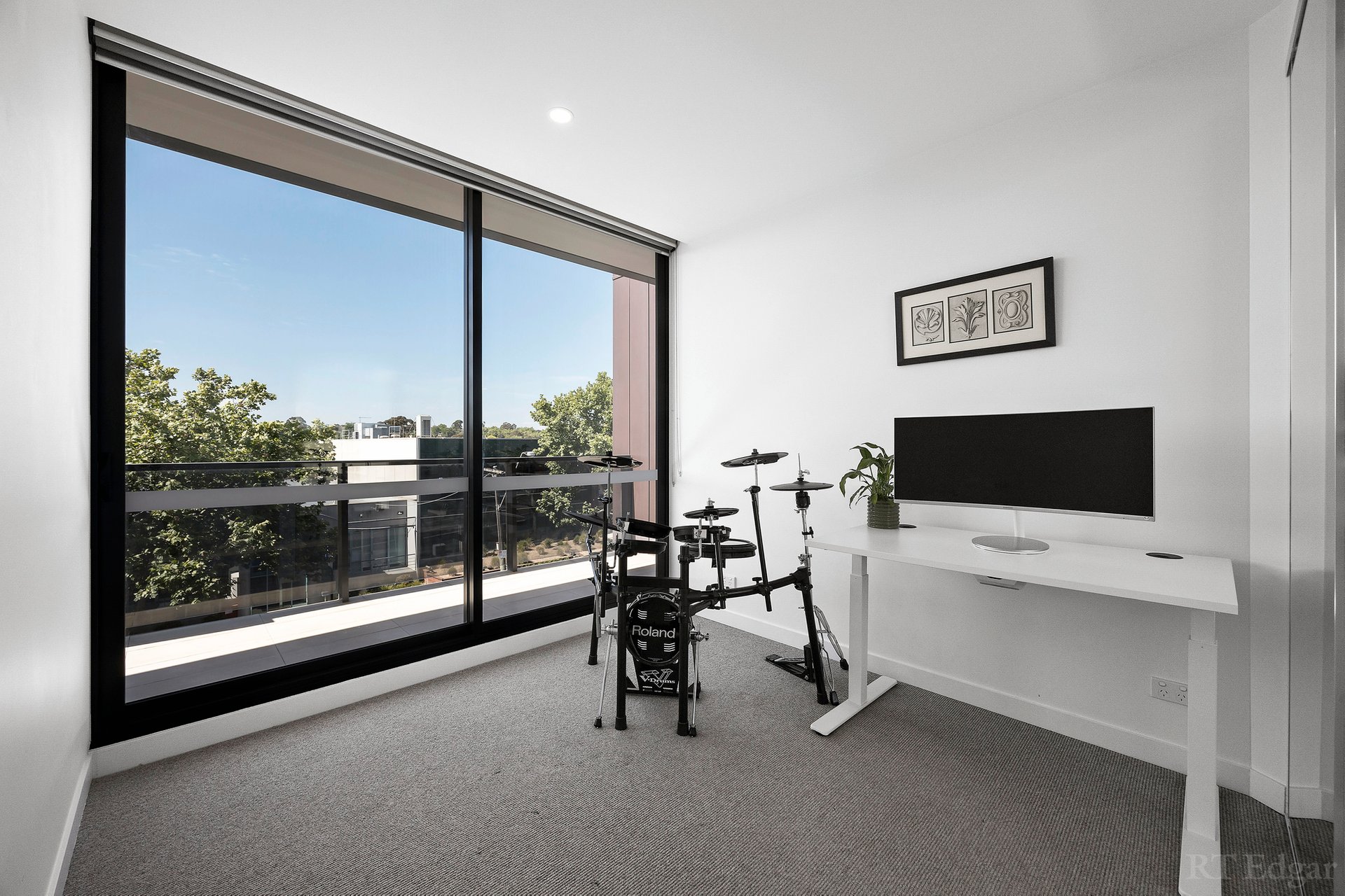 Property Gallery Thumbnail 7