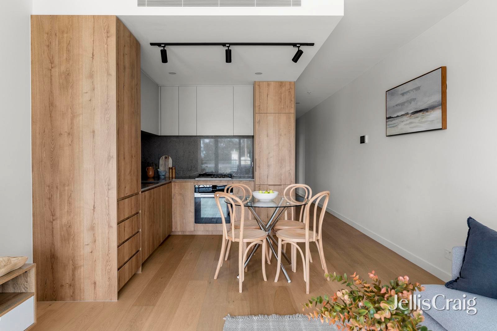 204/377 St Georges Road, Fitzroy North image 7