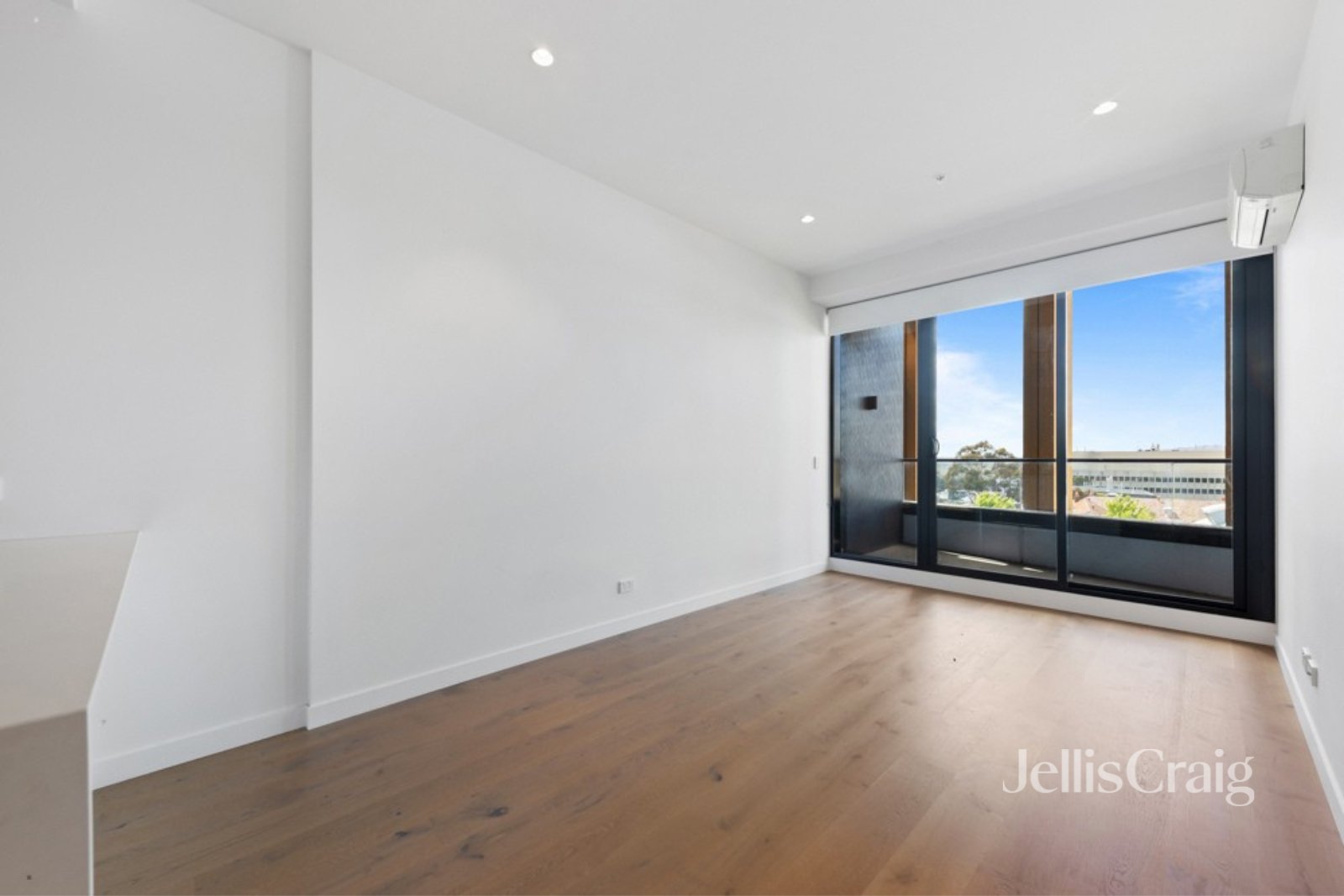 204/443 Upper Heidelberg Road, Ivanhoe image 2