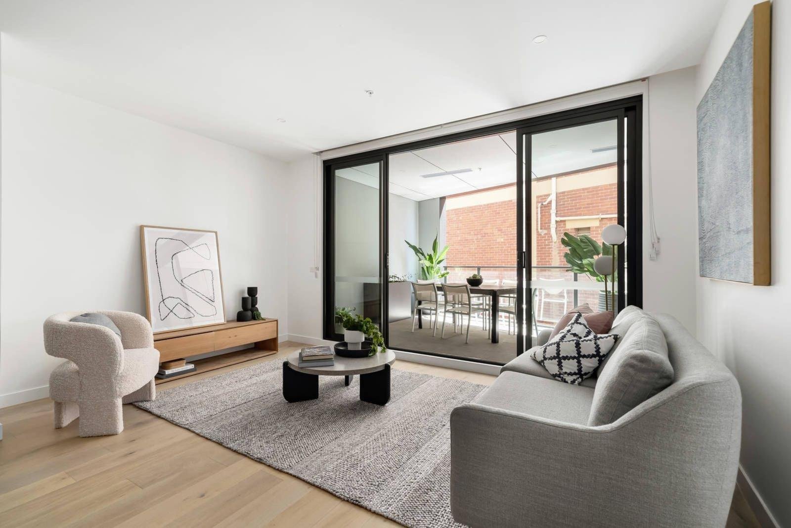 204/469 Riversdale Road, Hawthorn East image 3