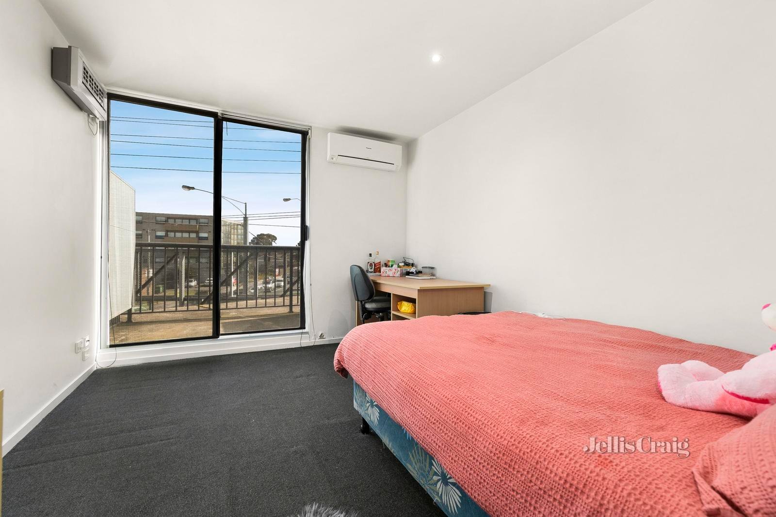 204/51 Gordon Street, Footscray image 3