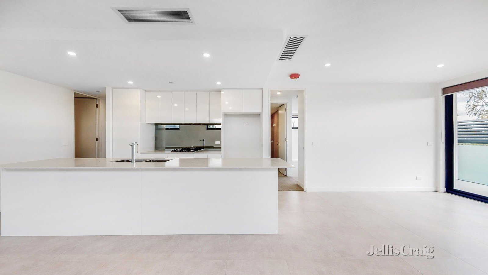204/511 Dandenong Rd, Armadale image 3