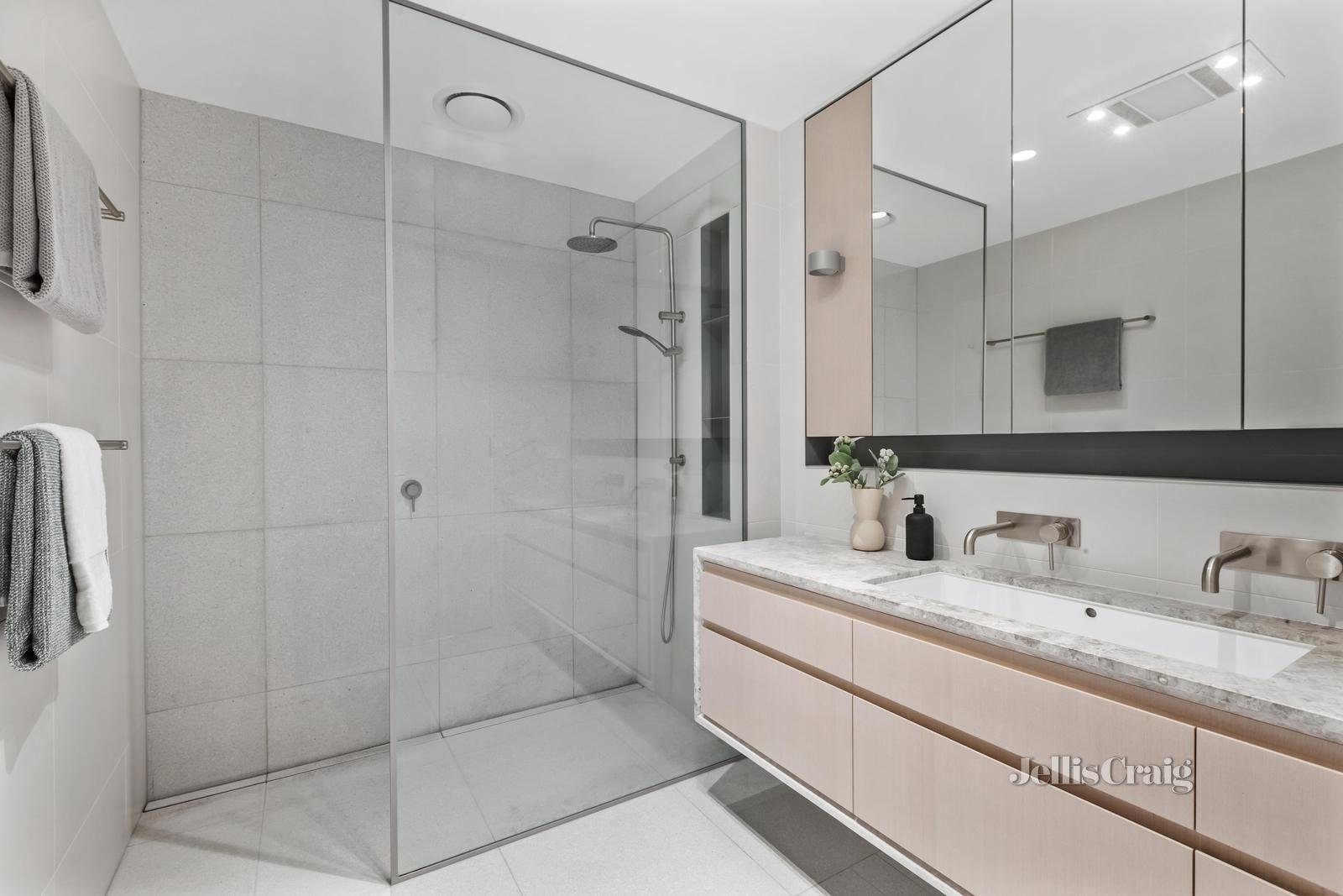 204/56 Wattletree Road, Armadale image 7