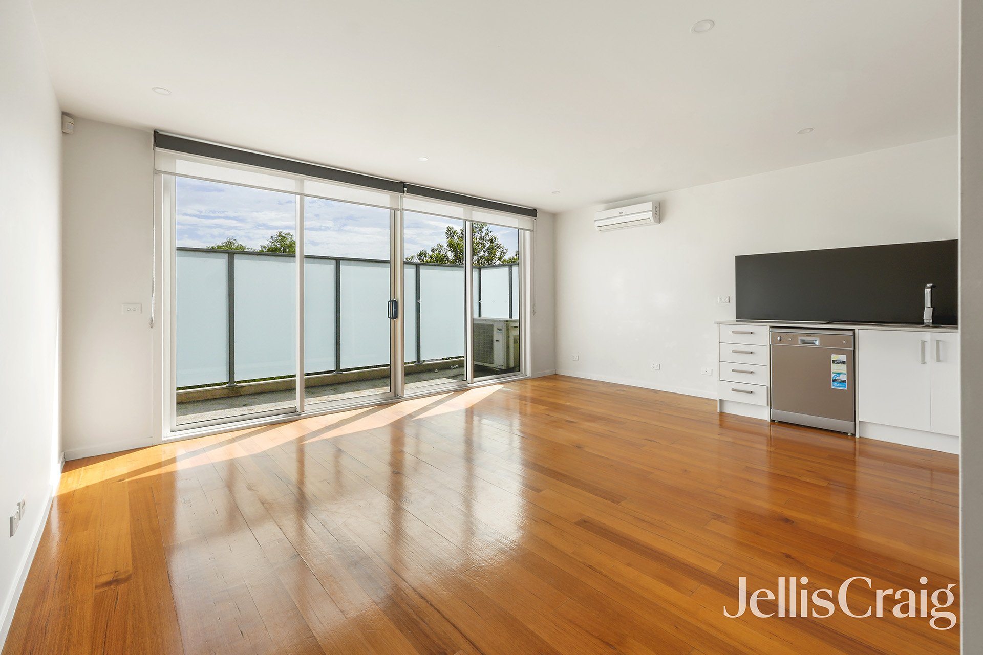 204/633 Centre Road, Bentleigh&nbsp;East image 3