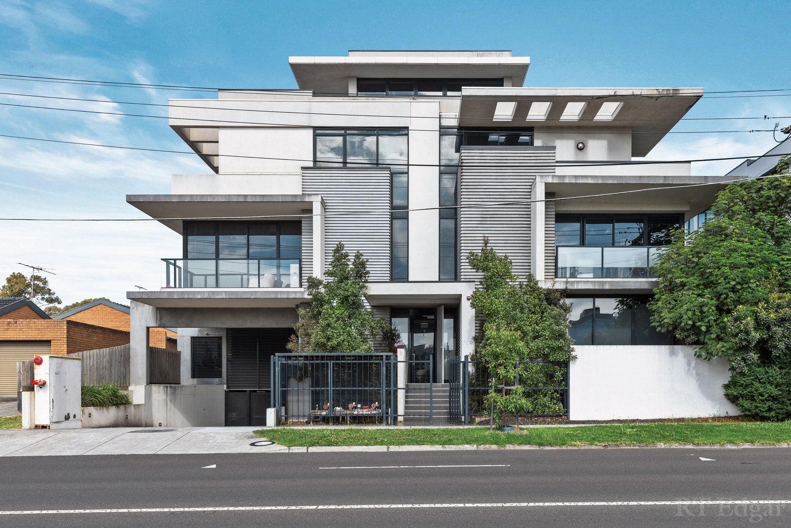 Property Gallery - Main Image