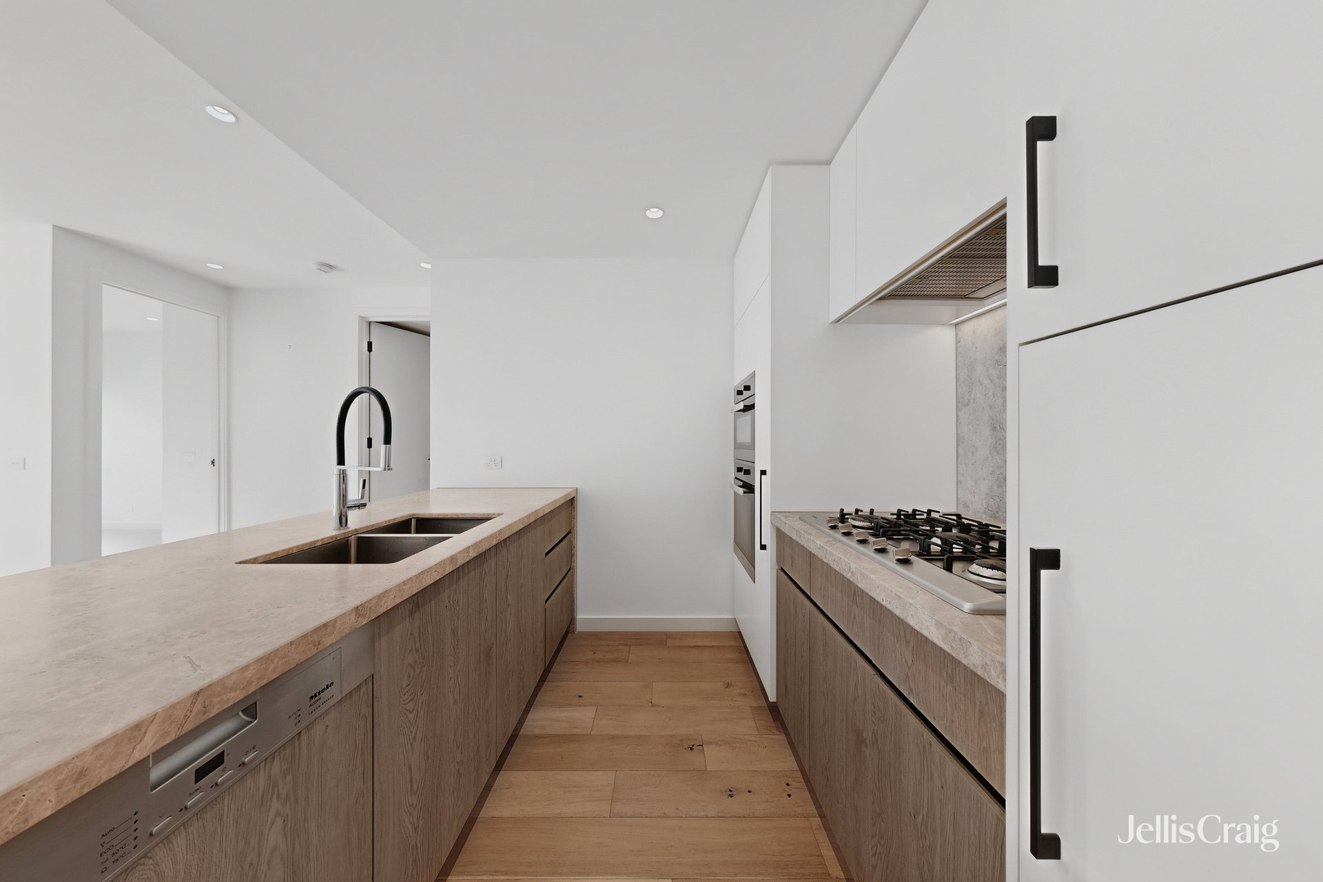 204/77 Hawthorn Road, Caulfield&nbsp;North image 1