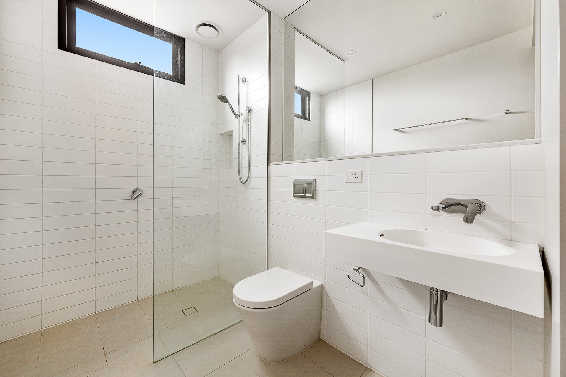 Property Gallery Thumbnail 8