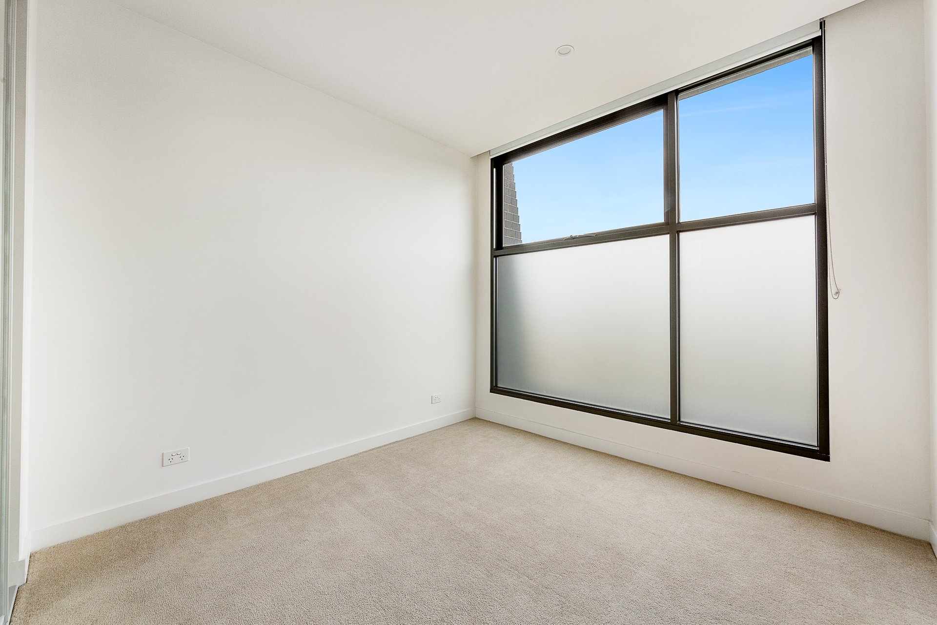 Property Gallery Thumbnail 4