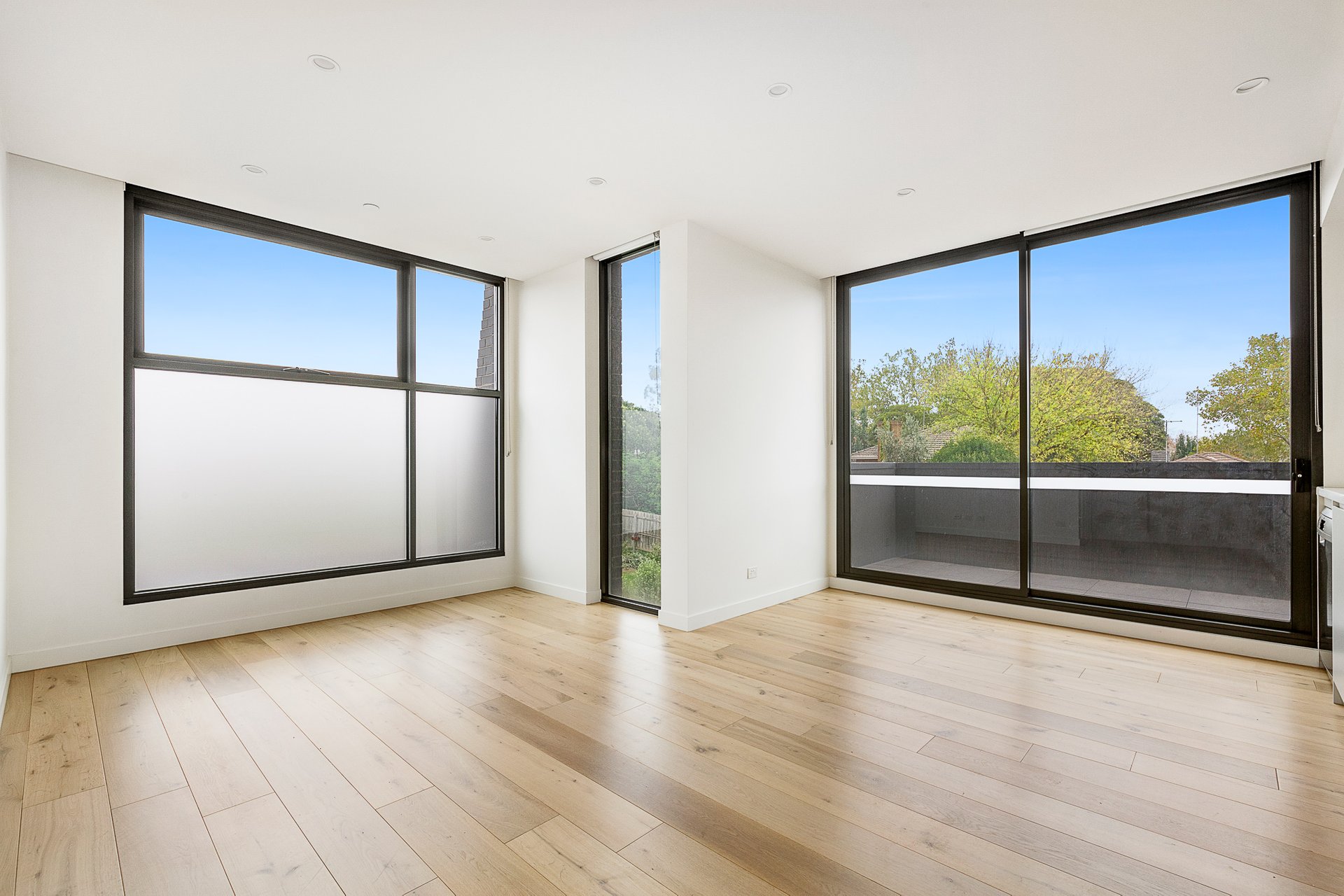 Property Gallery - Main Image