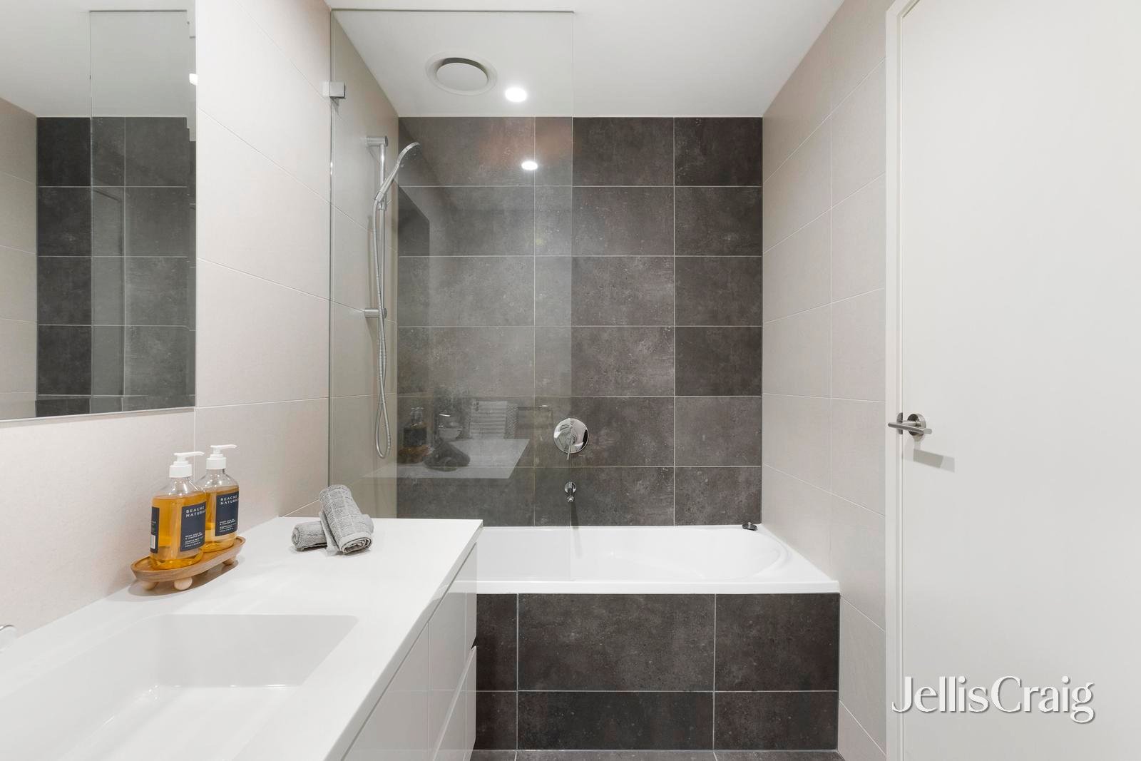 204/985 Heidelberg Road, Ivanhoe image 8