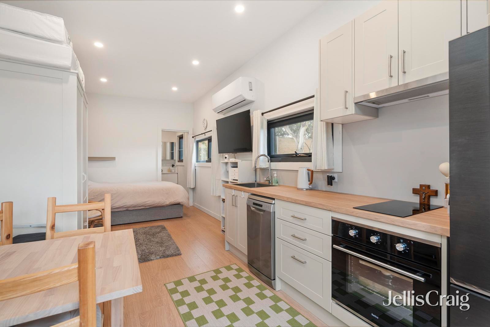 205 Brandon Park Drive, Wheelers&nbsp;Hill image 10
