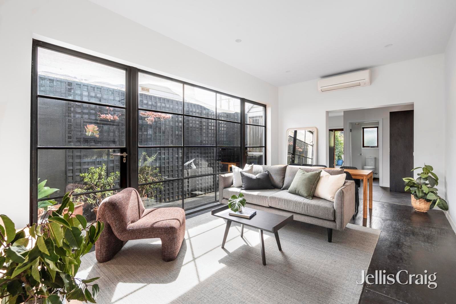 205 Glenlyon Road, Brunswick&nbsp;East image 2