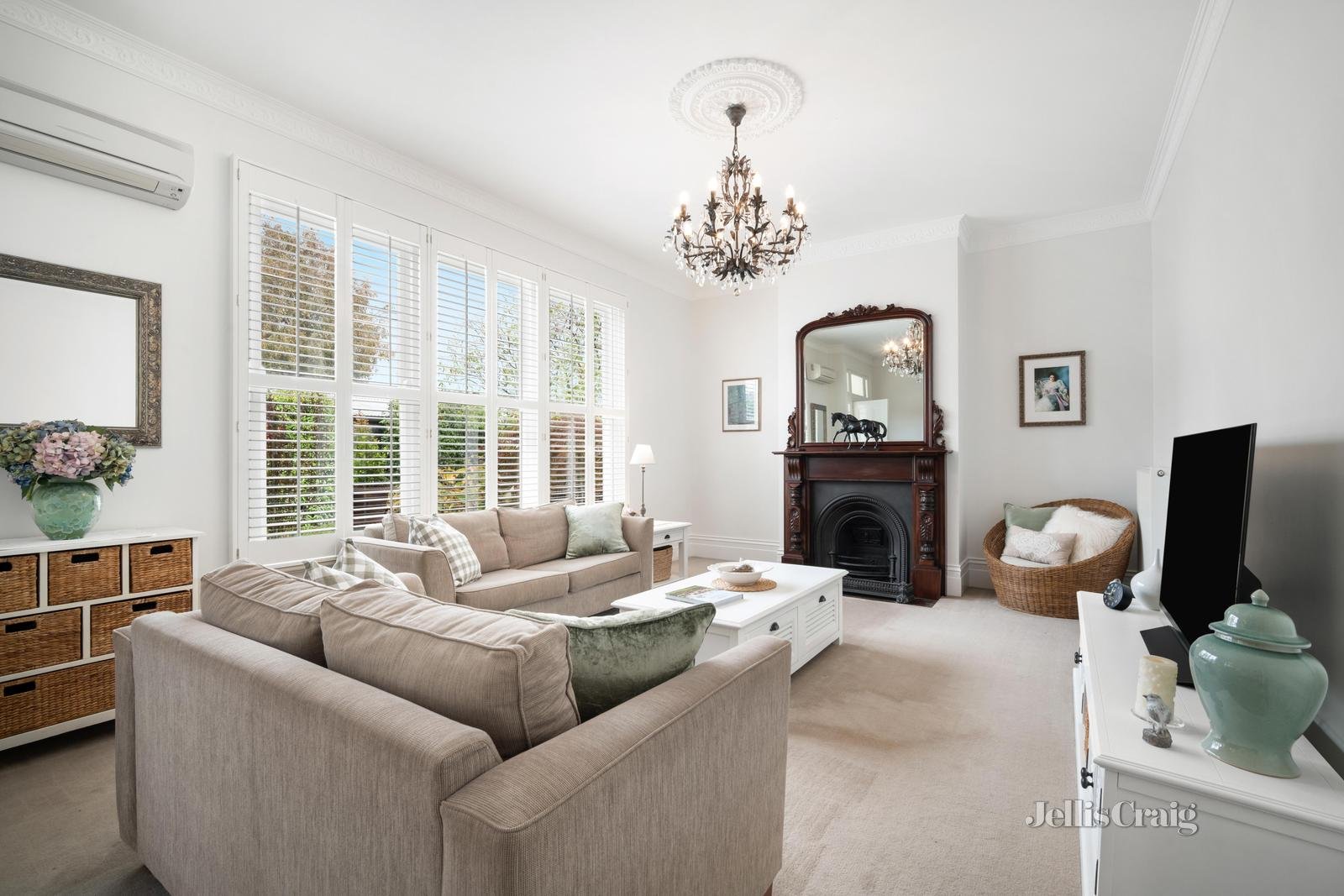 205 Gregory Street, Soldiers Hill image 2