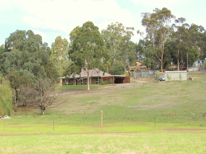 205 Gulf Road, Yarra Glen image 17