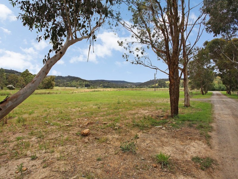 205 Gulf Road, Yarra Glen image 20