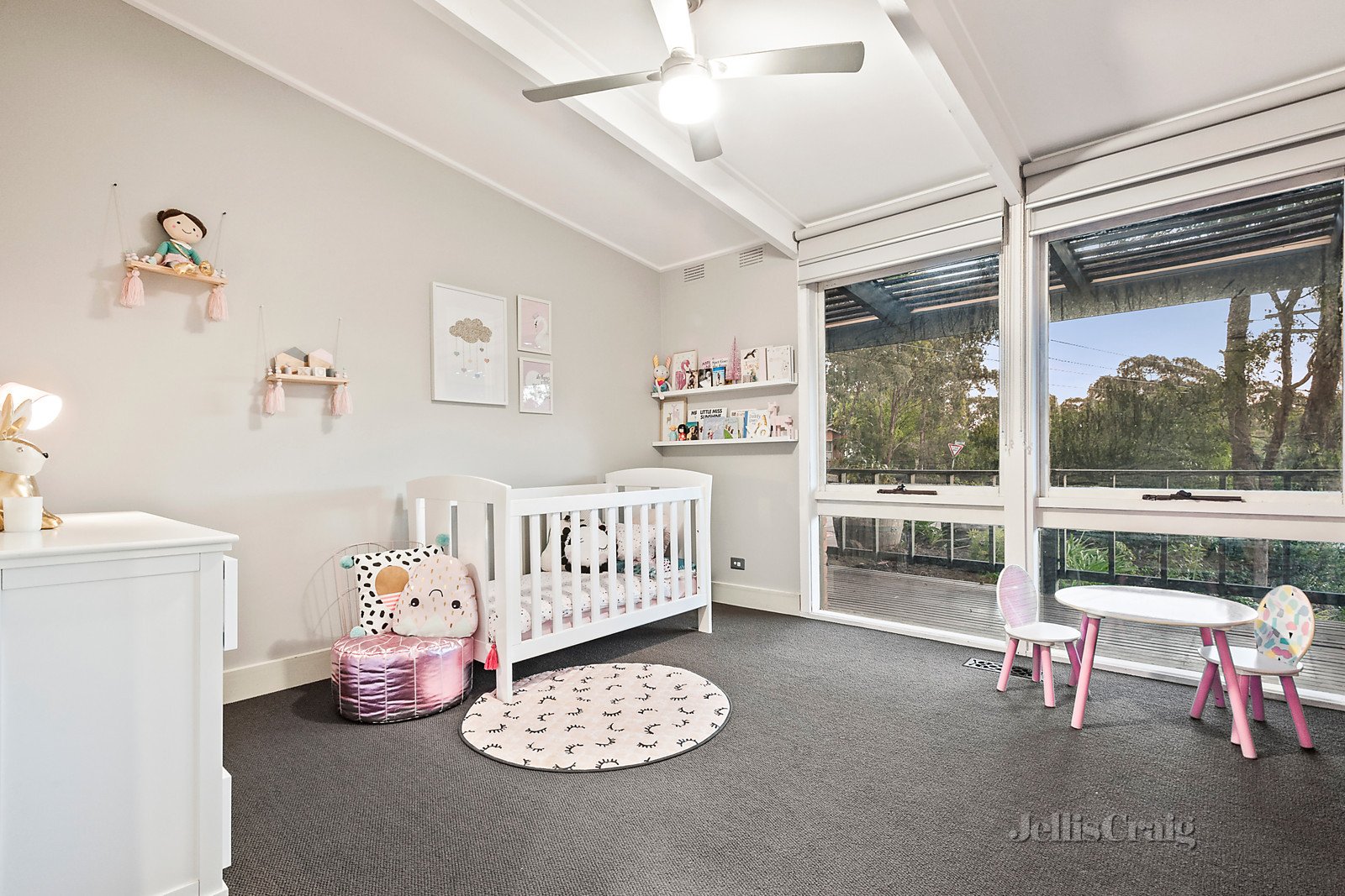 205 St Helena Road, Greensborough image 6