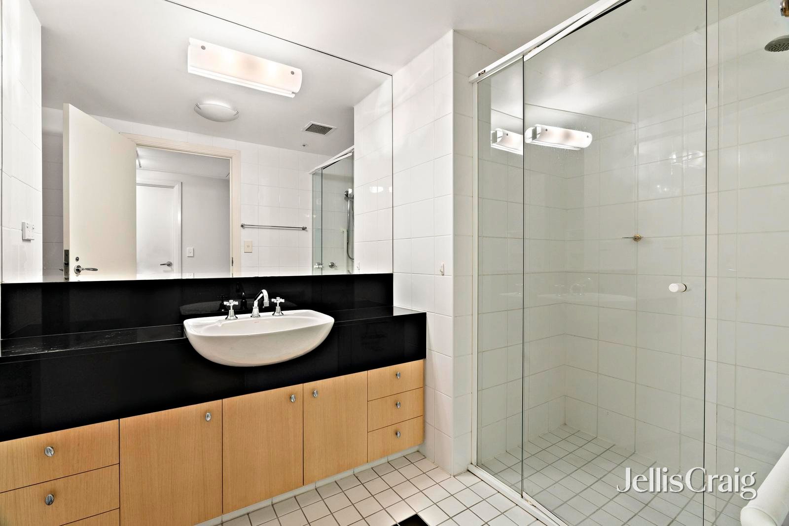 205/115 Beach Street, Port&nbsp;Melbourne image 14