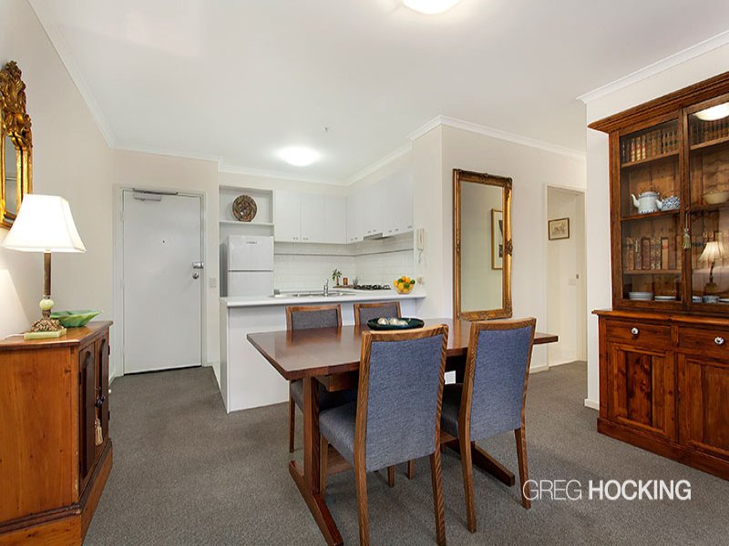 205/148 Wells Street, South Melbourne image 4