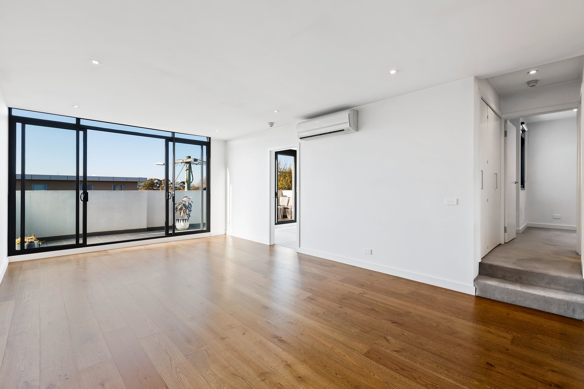 Property Gallery Thumbnail 2