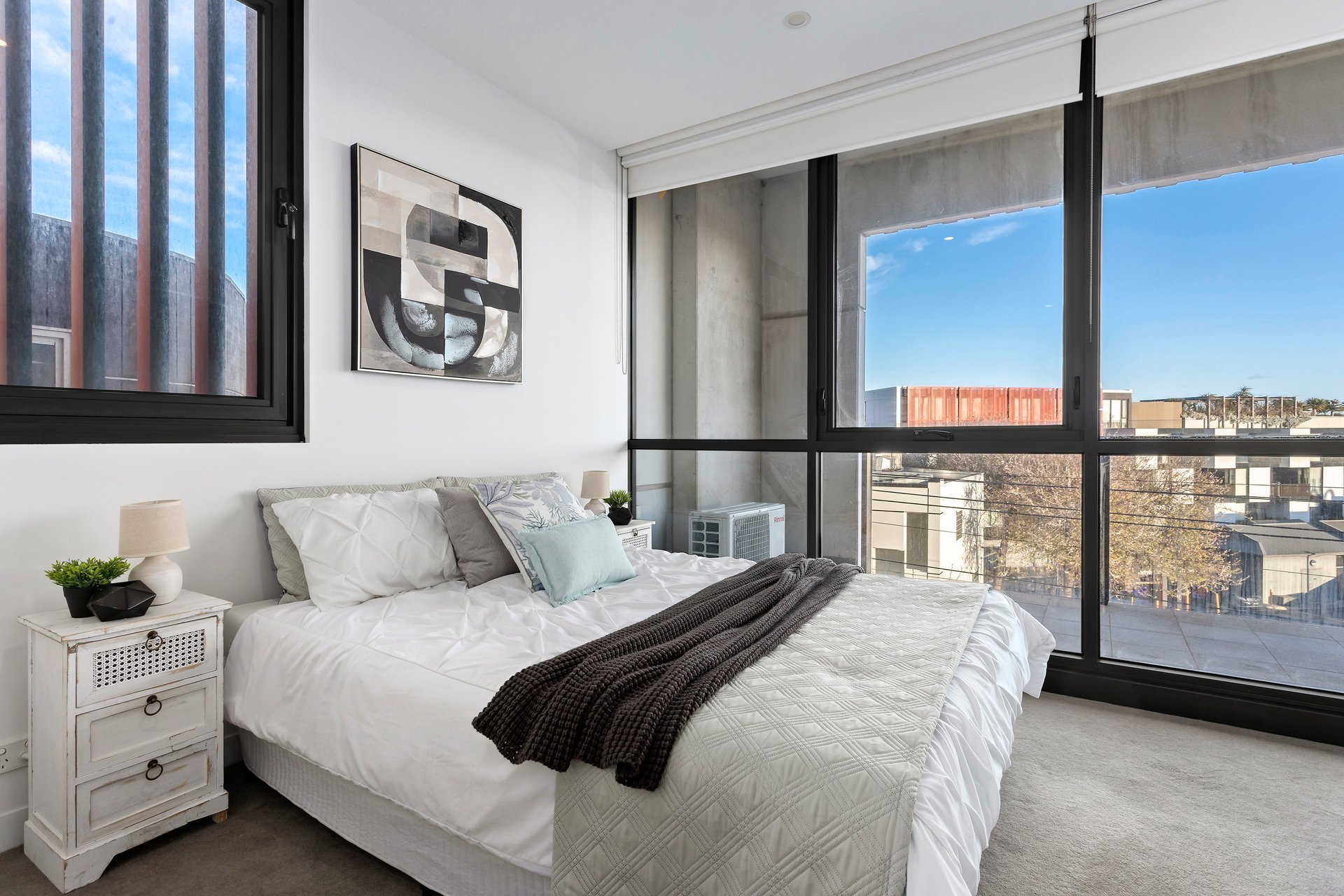 Property Gallery Thumbnail 3