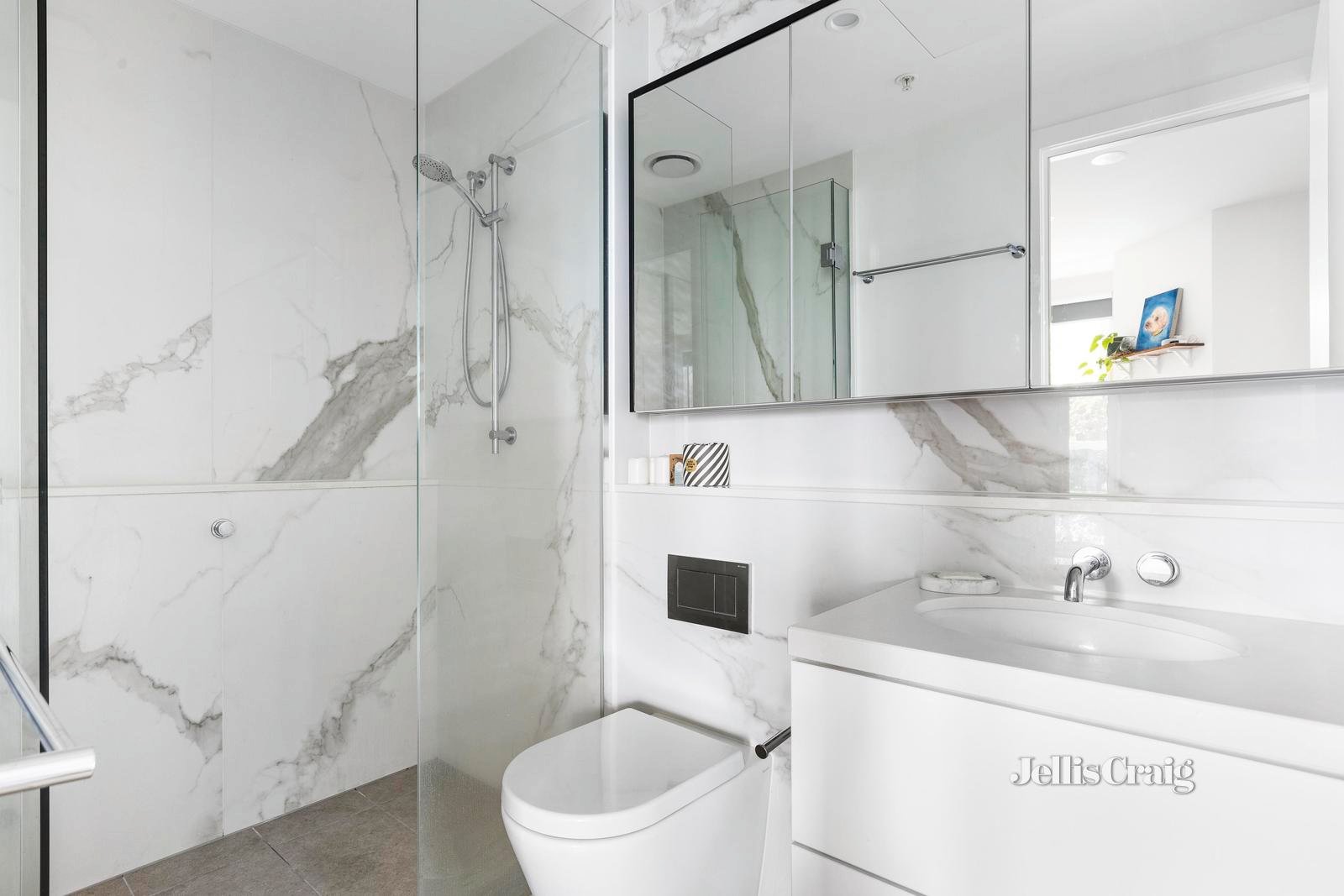 205/188 Macaulay Road, North&nbsp;Melbourne image 8