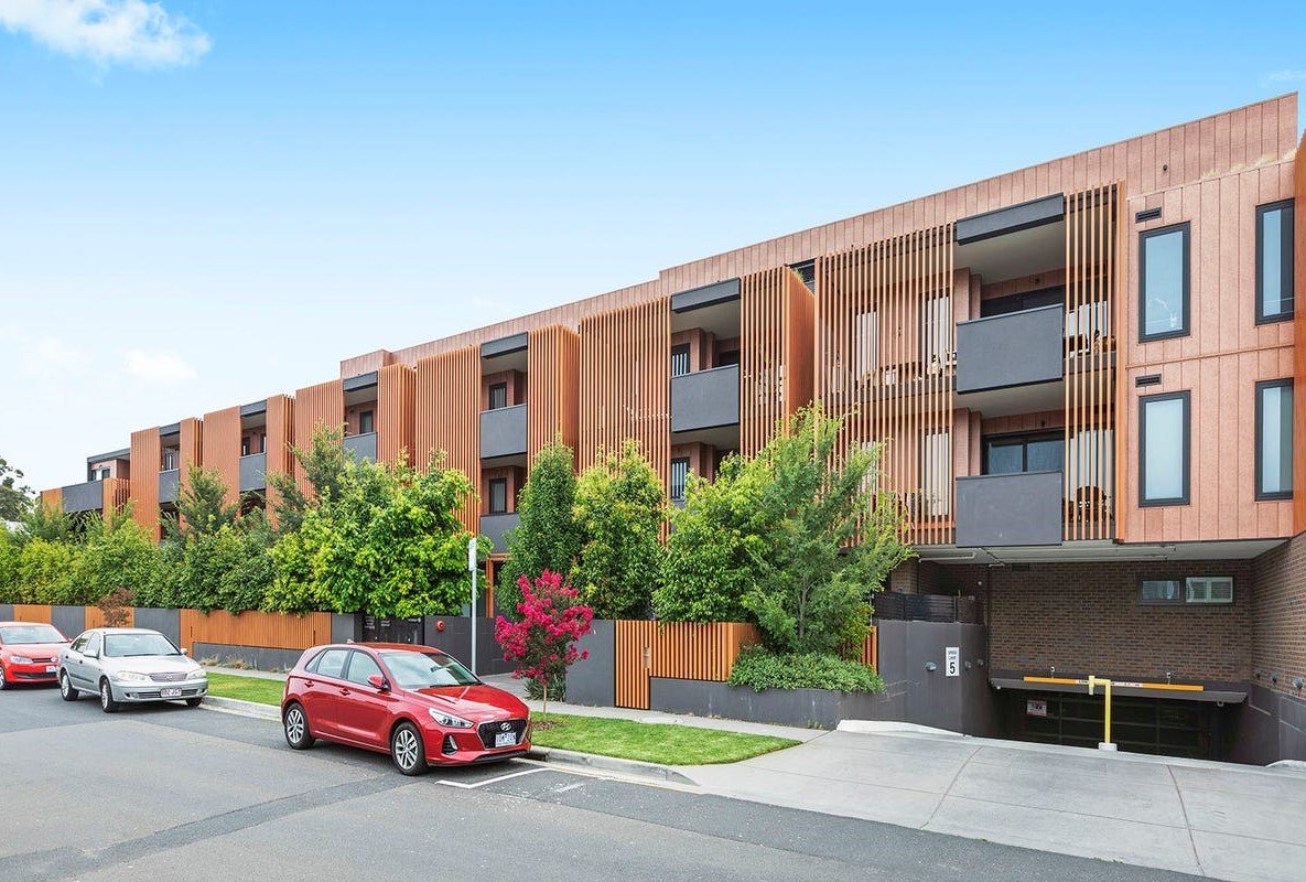 Property Gallery Thumbnail 6