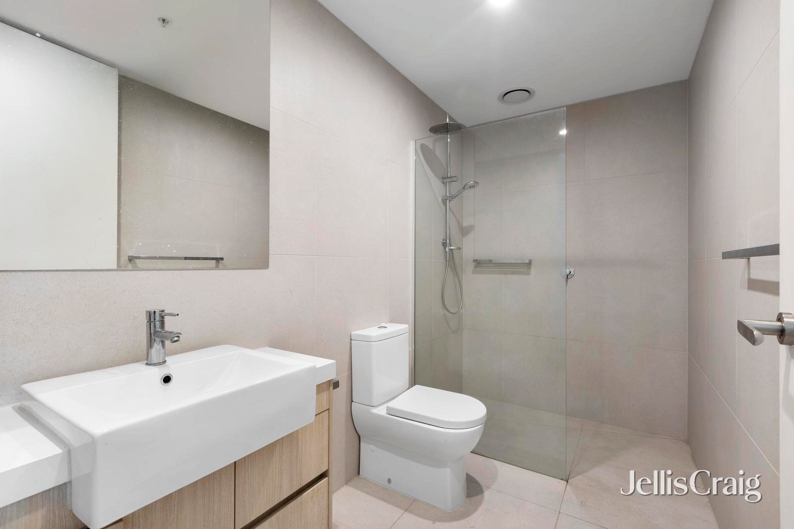 205/222 Buckley Street, Essendon image 6