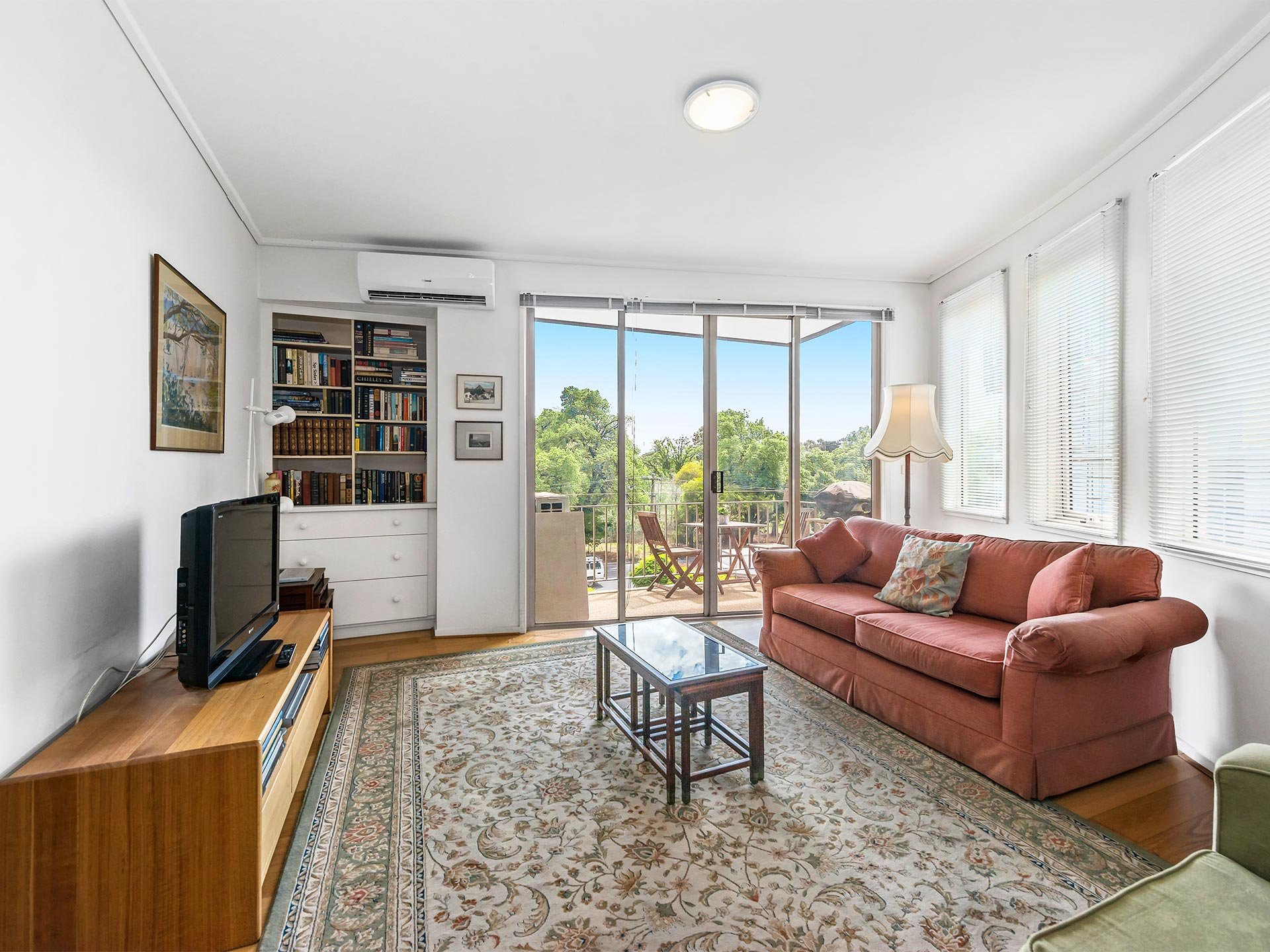205 / 23 Queens Road MELBOURNE
